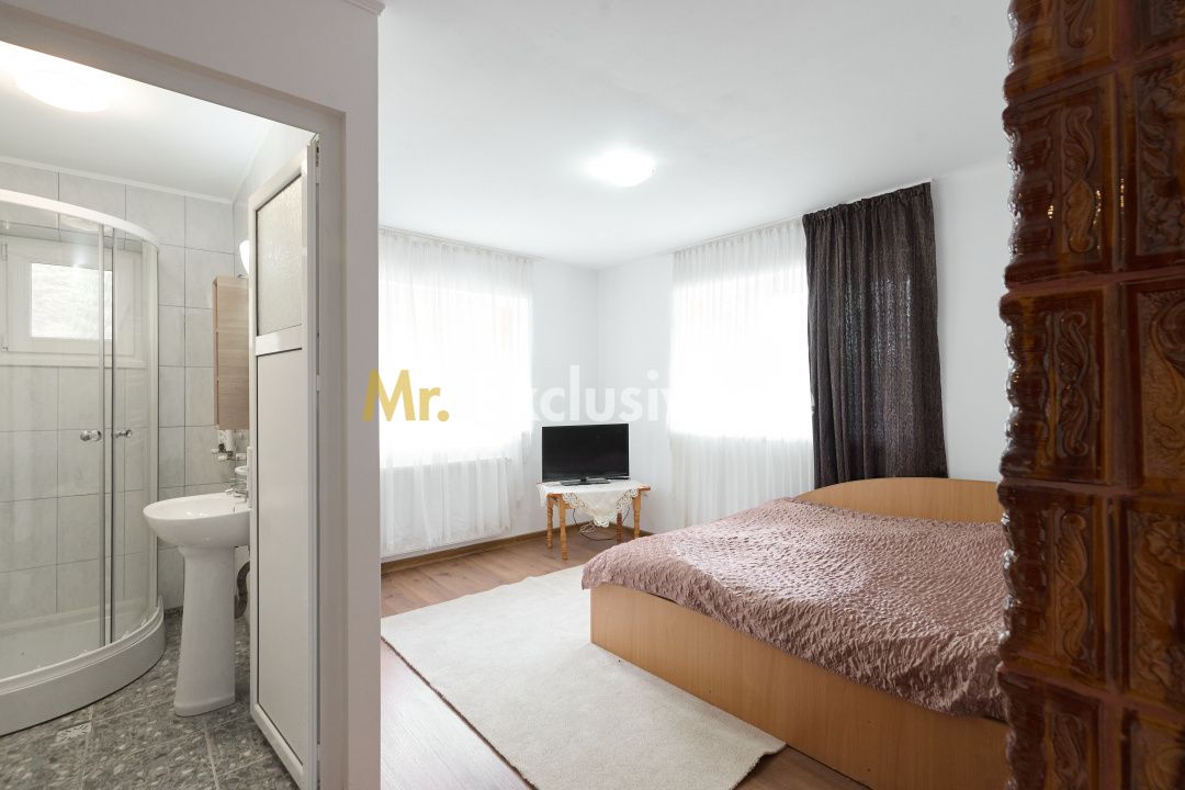 Casa de vacanta sau pensiune in Dâmbovicioara 5 camere, 5 bai, 6412 mp teren — fotografia 9