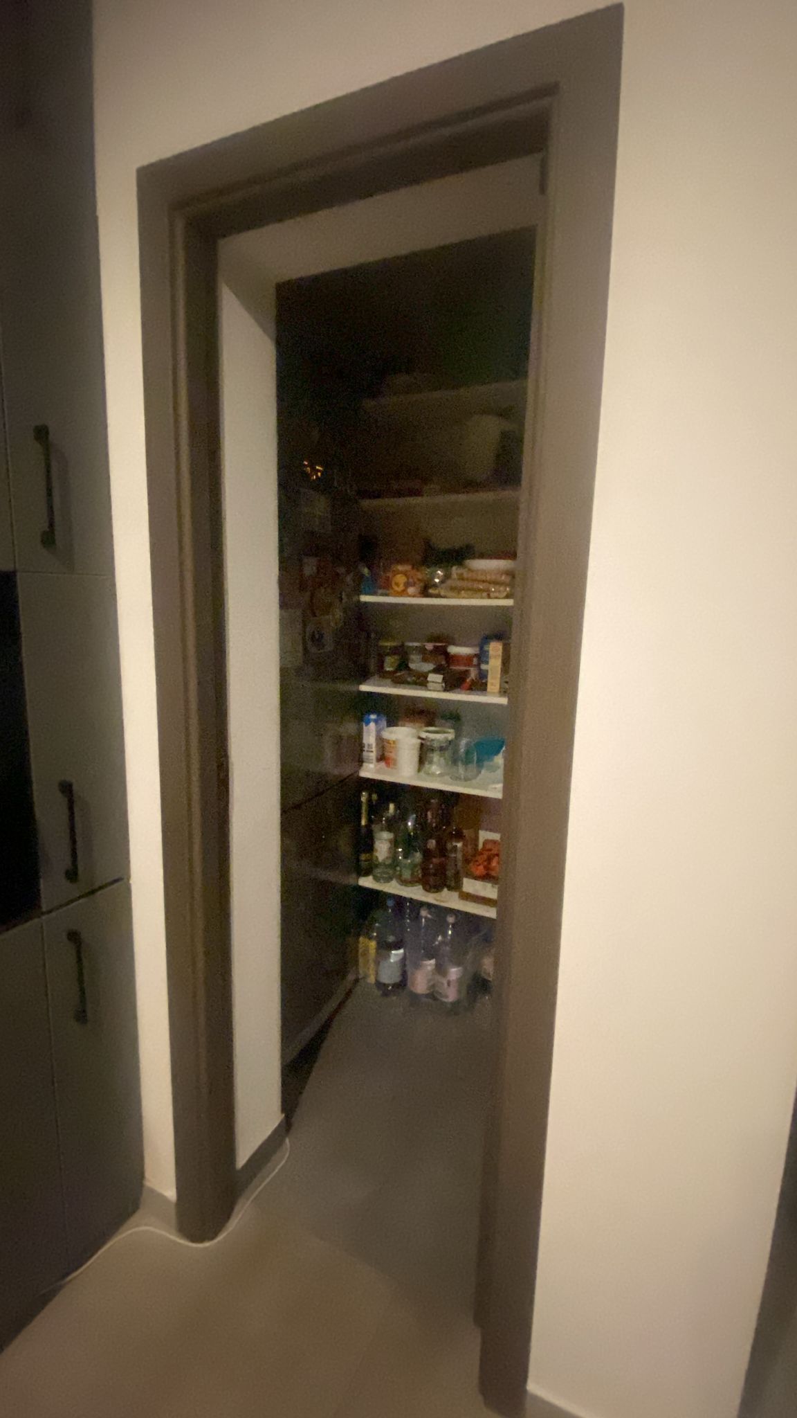Apartament 2 camere, 60 mp, 2 balcoane, 1 parcare privată — fotografia 5