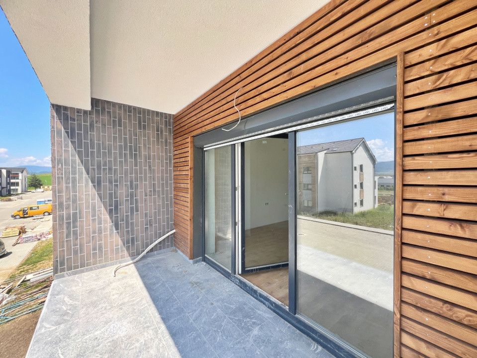 Apartament Garsoniera Studio la cheie balcon parcare zona Vest Sibiu — fotografia 6