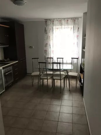 Apartament 3 camere, la cheie, etajul 1, str. Crisan — fotografia 4