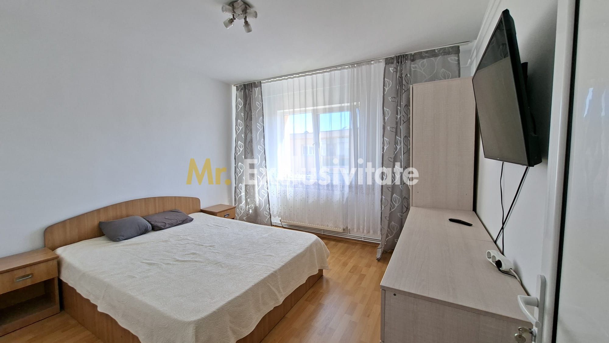 Inchiriere Apartament 3 camere Bibescu mobilat-utilat — fotografia 3