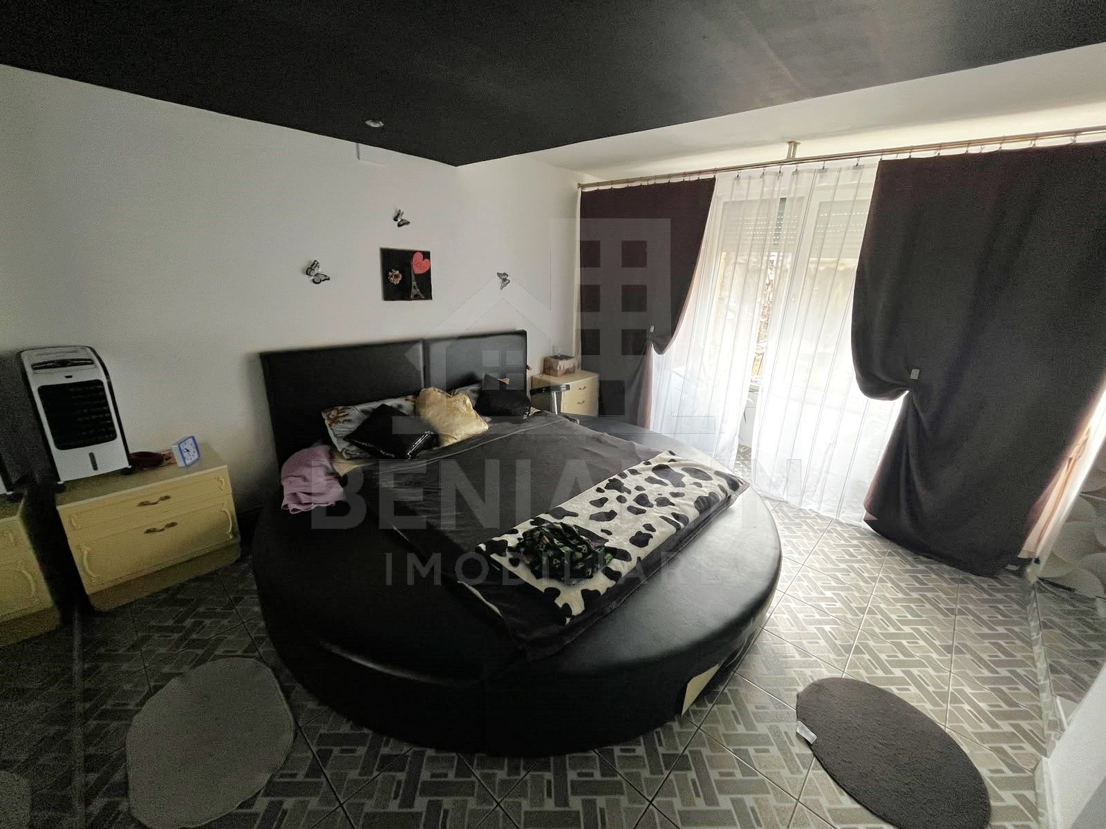 Casa Deosebita 3Camere 3Bai 1460mp Teren Garaj Piscina Bariera Valcii — fotografia 6