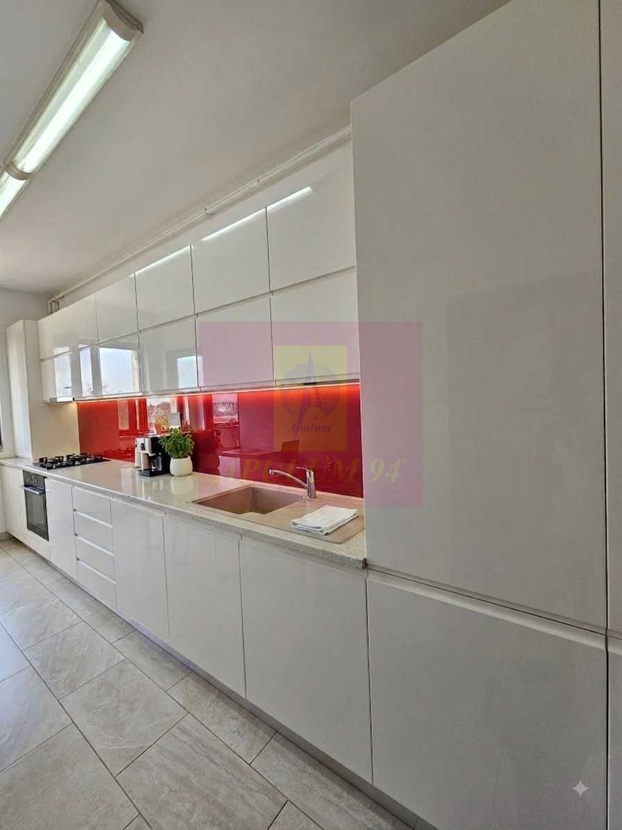 Apatamanet de lux 2 camere de vânzare — fotografia 3