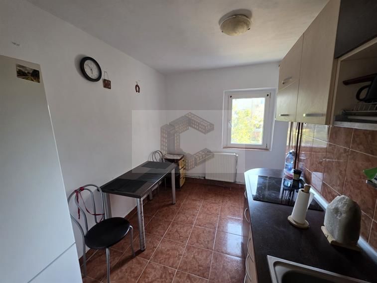 Apartament cu 3 camere de vanzare, zona Girocului, Timisoara