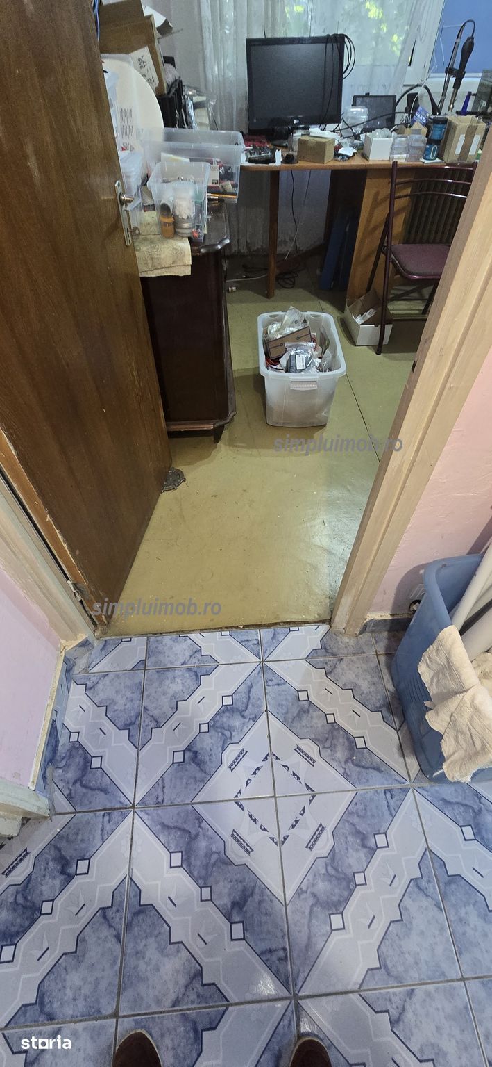 3 Camere Spatios Parcare Resita Huedin — fotografia 7