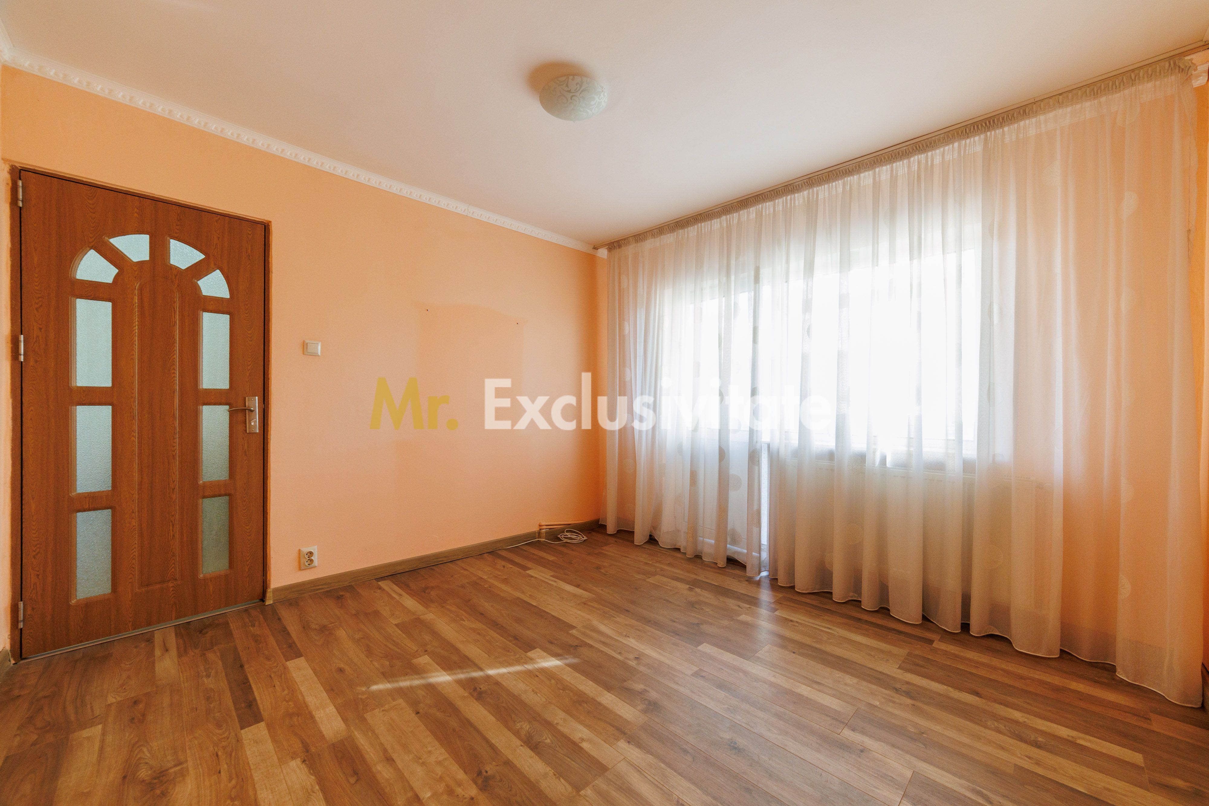 Ap. 3 camere, decomandat, Popa Sapca, Pitesti — fotografia 3