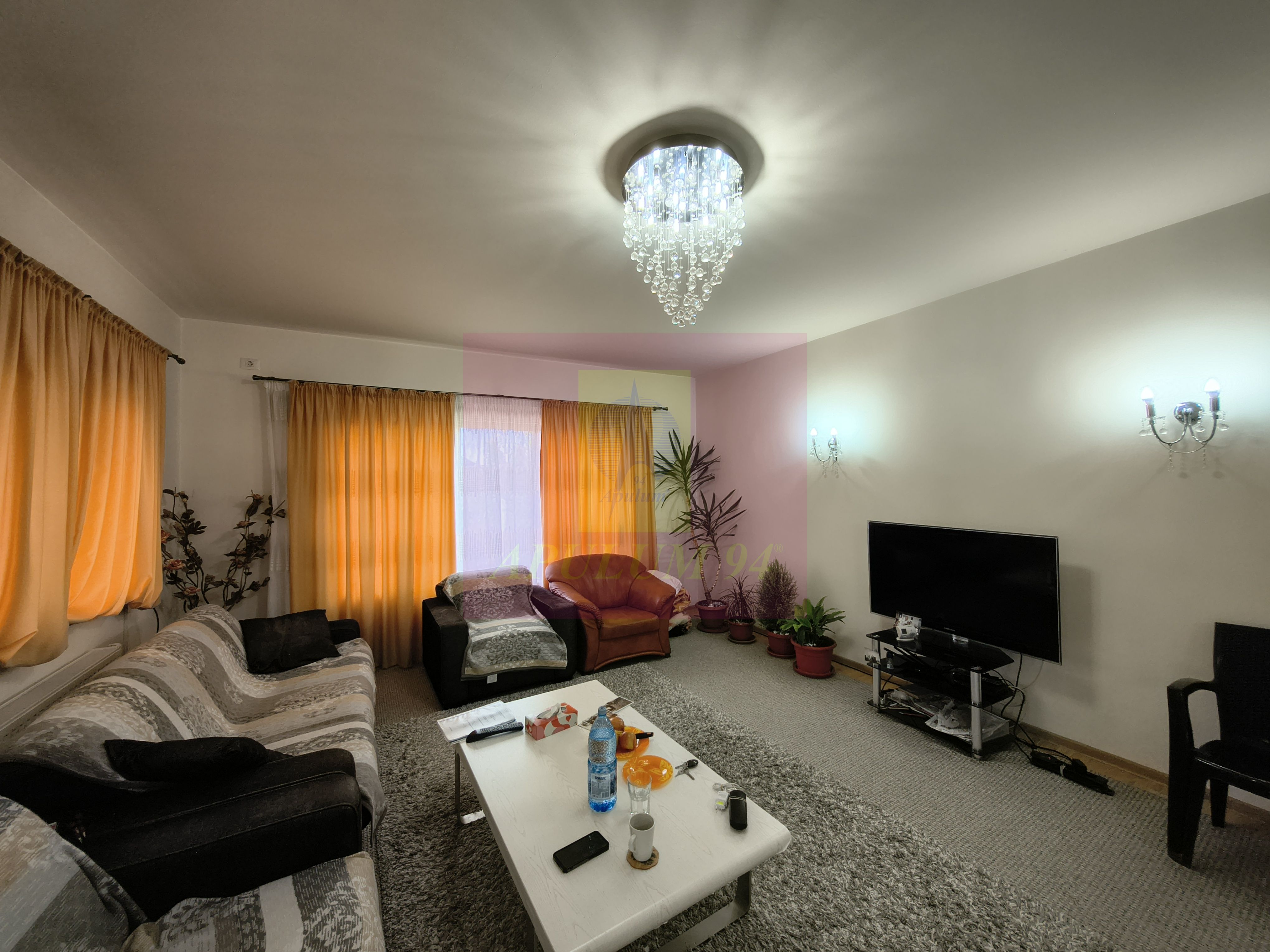 Vilă individuală cu 5 camere, curte proprie în Afumați lângă primărie — fotografia 3