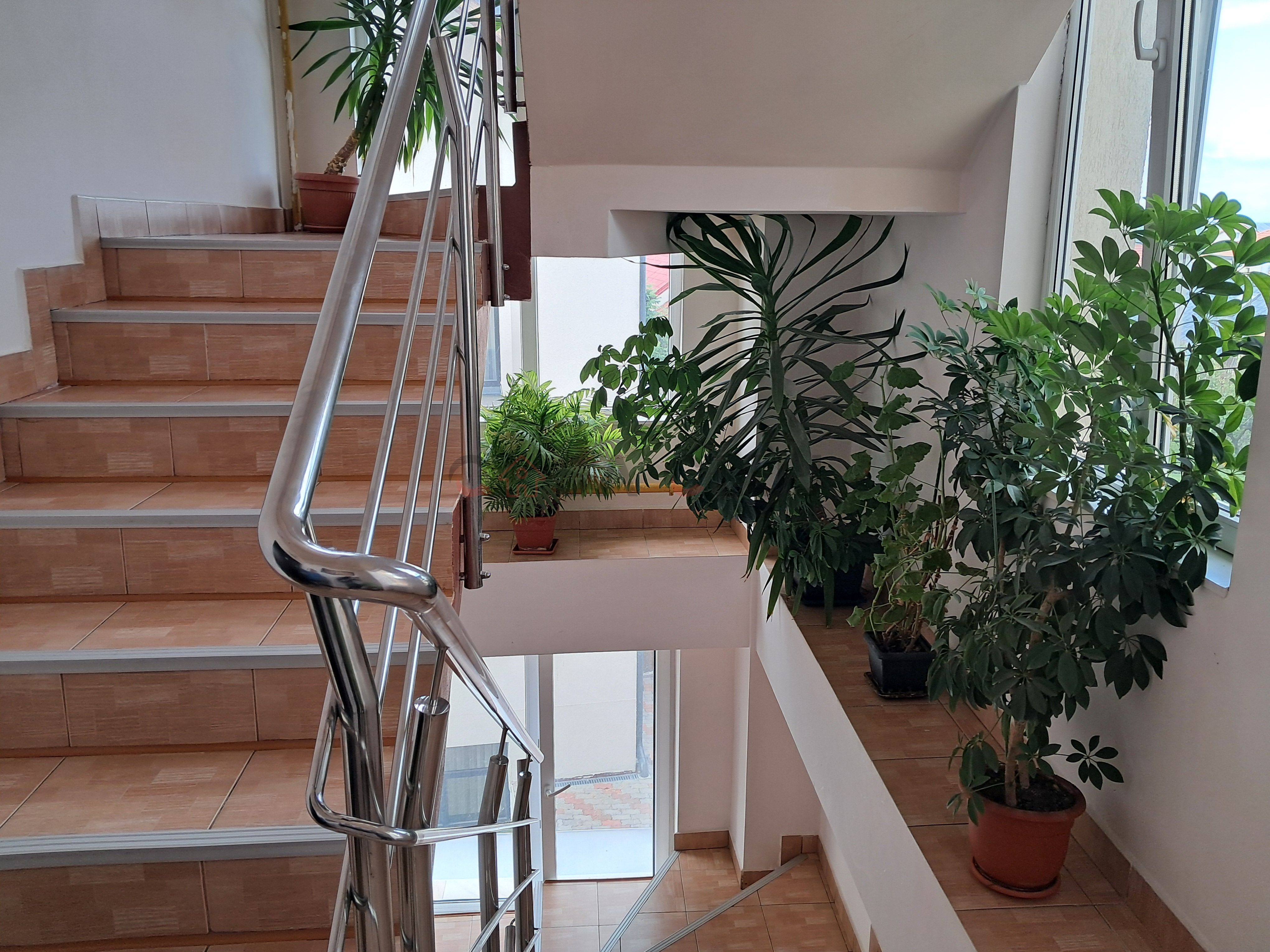 Apartament de 5 camere în Vilă , ideal ivestiție, parcări — fotografia 11