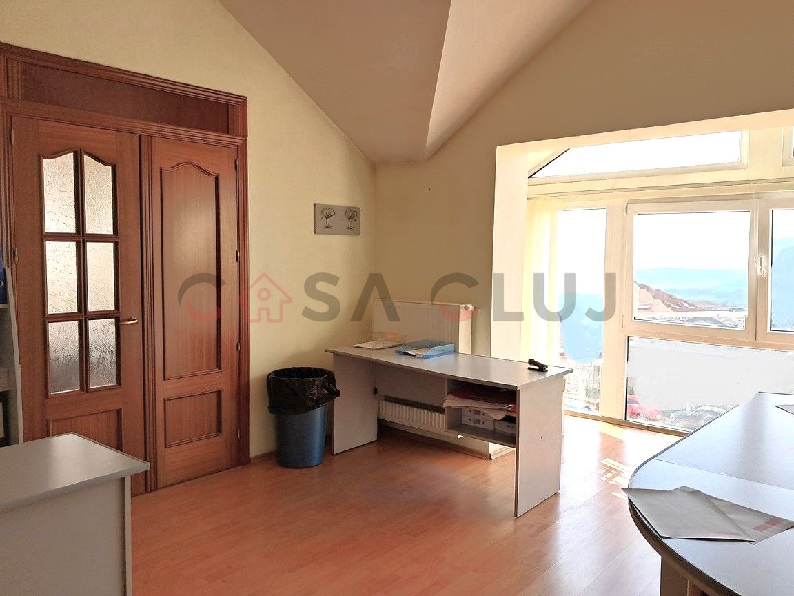 Apartament de 5 camere în Vilă , ideal ivestiție, parcări — fotografia 2