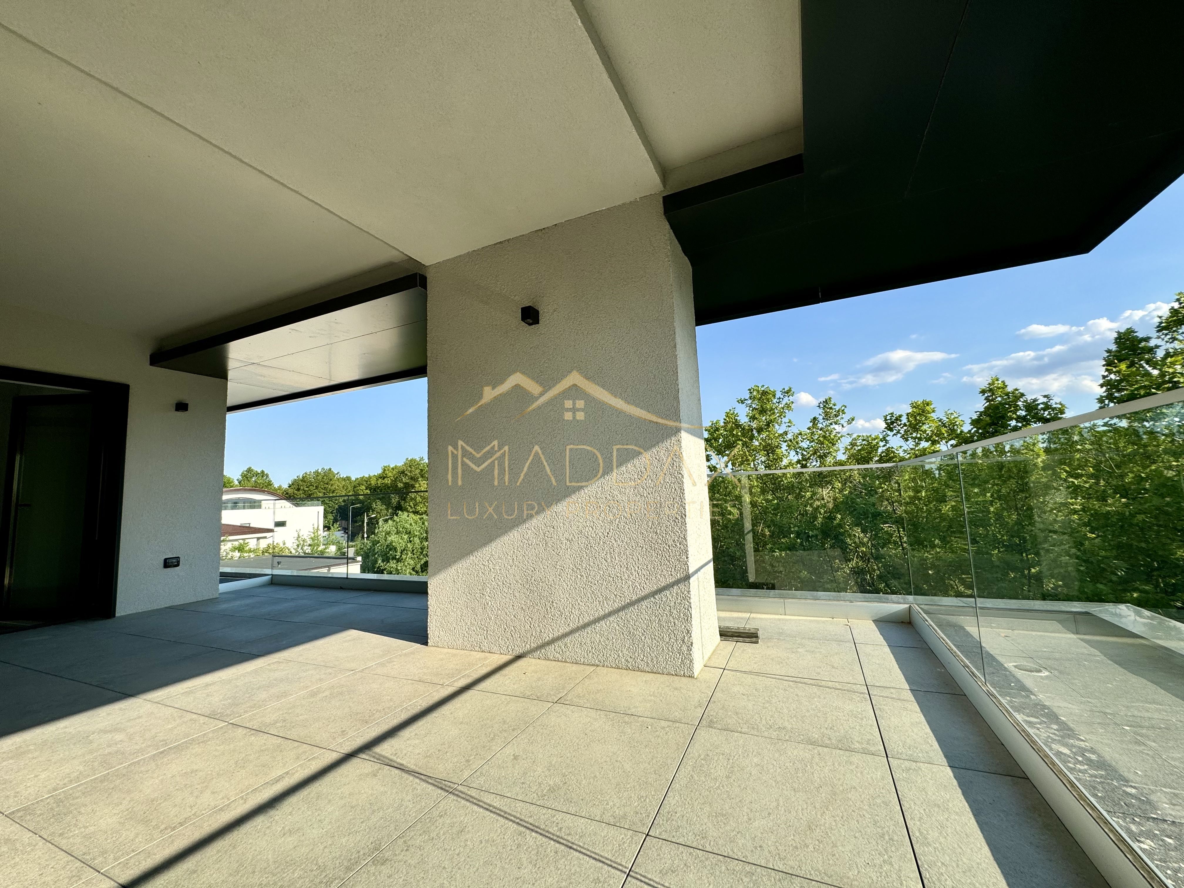 Vila cu 5 camere  *366mp* / Curte privată *315mp* / Pipera - Lake View — fotografia 41