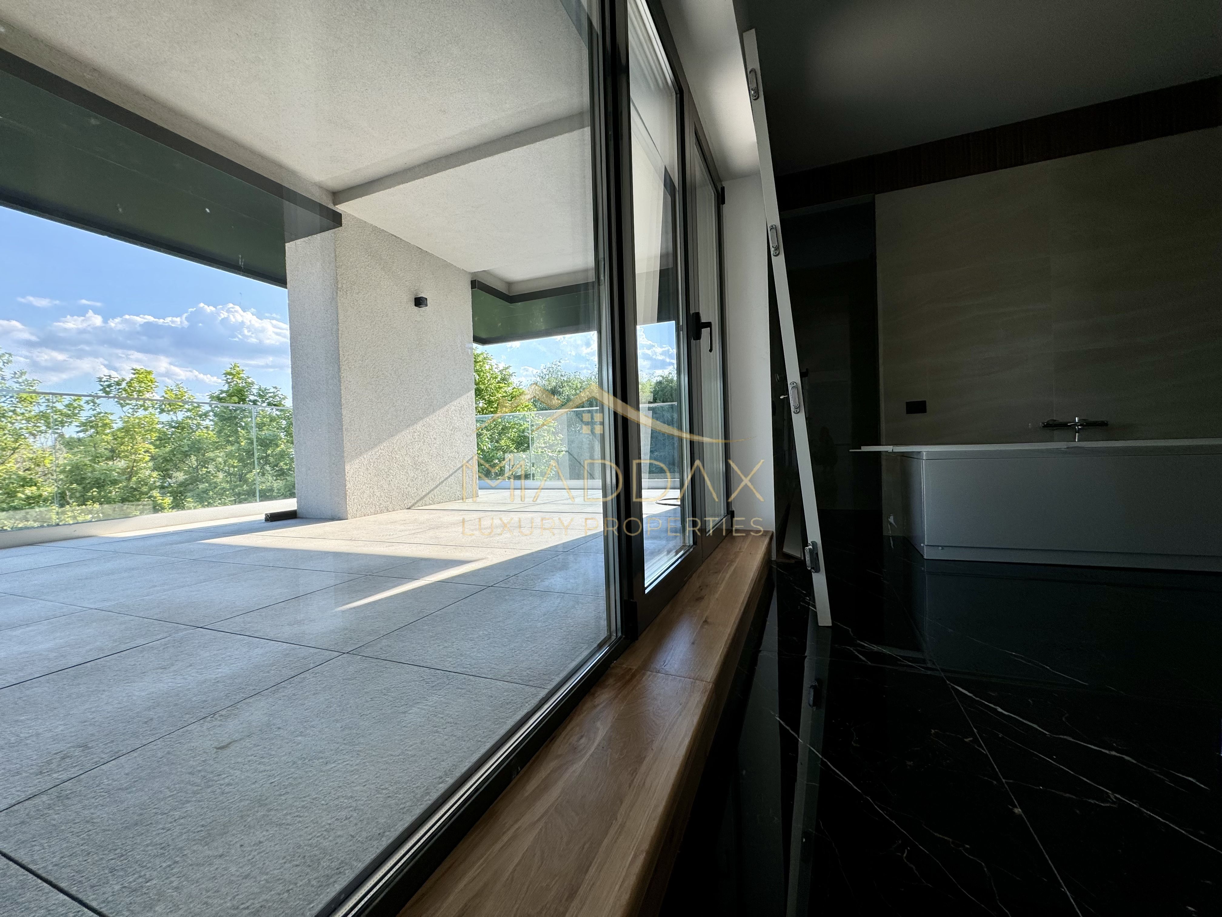 Vila cu 5 camere  *366mp* / Curte privată *315mp* / Pipera - Lake View — fotografia 43
