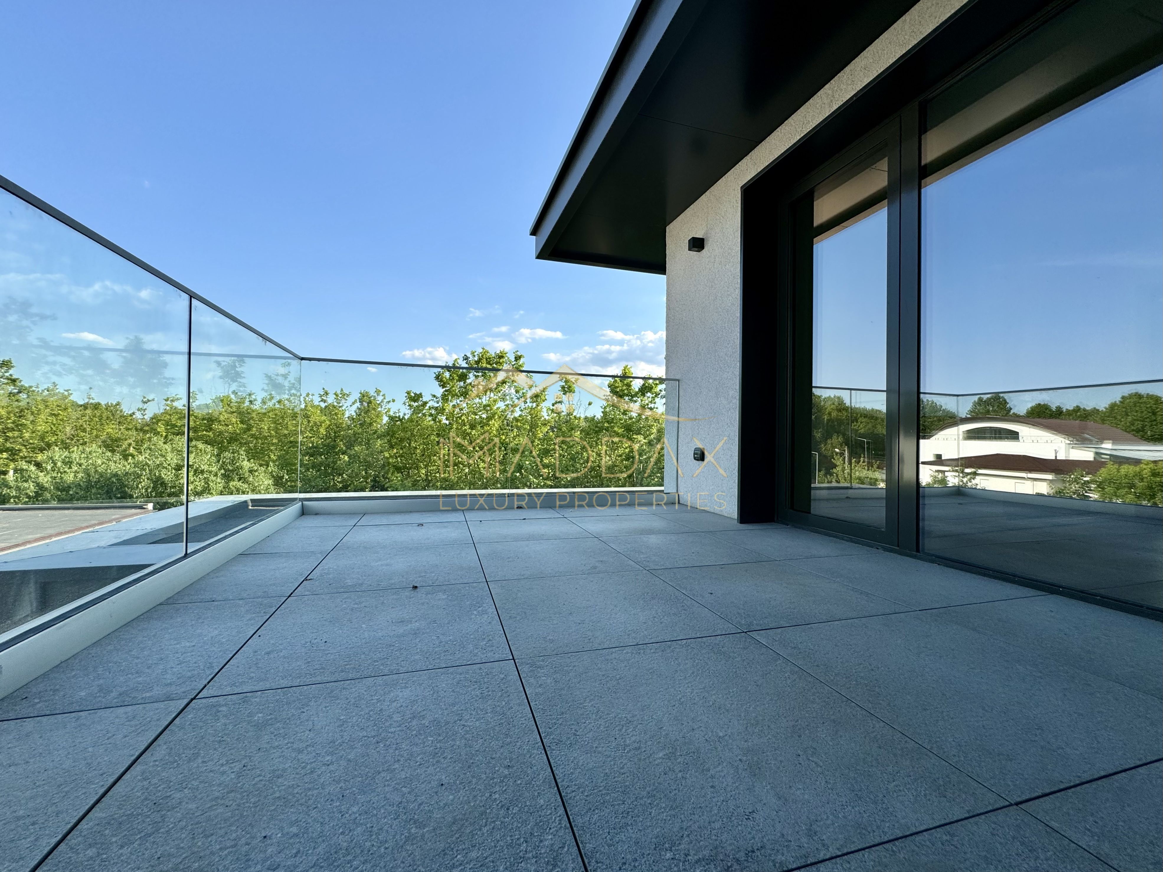 Vila cu 5 camere  *366mp* / Curte privată *315mp* / Pipera - Lake View — fotografia 48