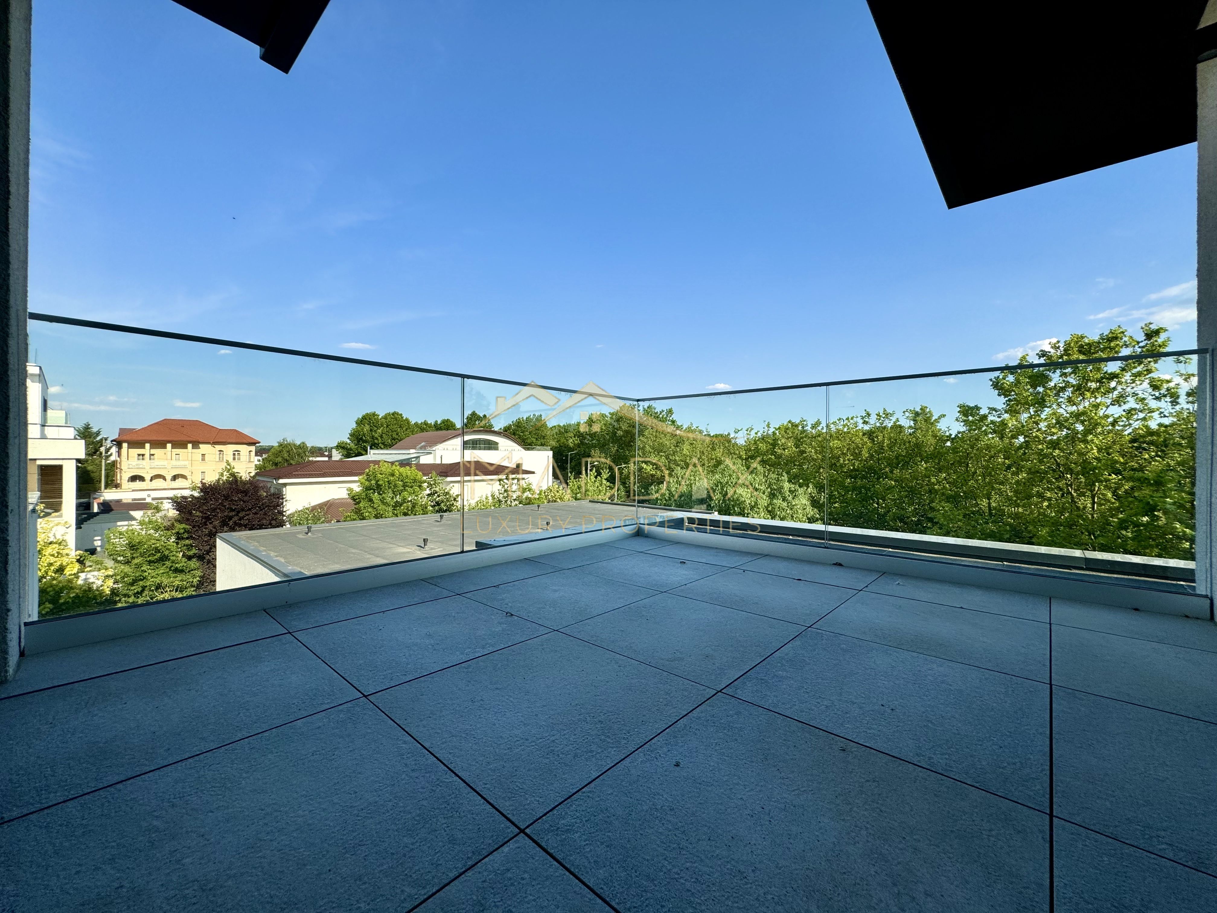 Vila cu 5 camere  *366mp* / Curte privată *315mp* / Pipera - Lake View — fotografia 51