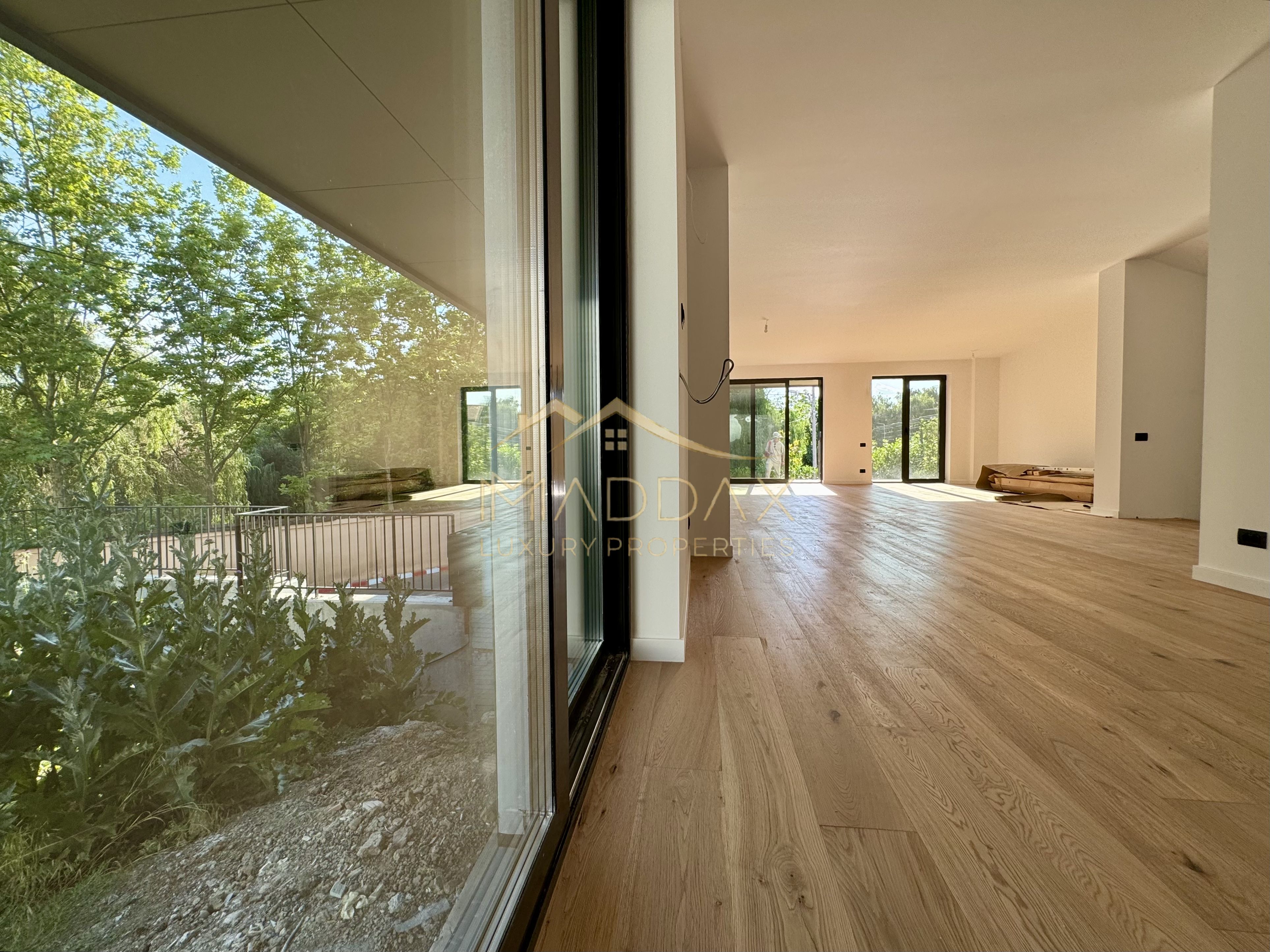 Vila cu 5 camere  *366mp* / Curte privată *315mp* / Pipera - Lake View — fotografia 6