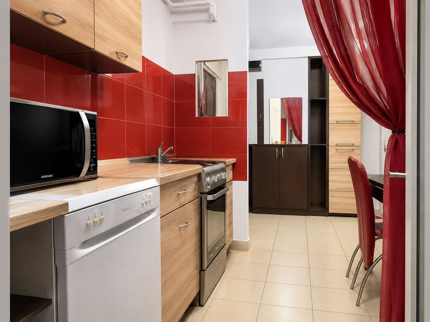 Apartament decomandat 3 camere și 2 balcoane, Calea Martirilor–Mures — fotografia 9