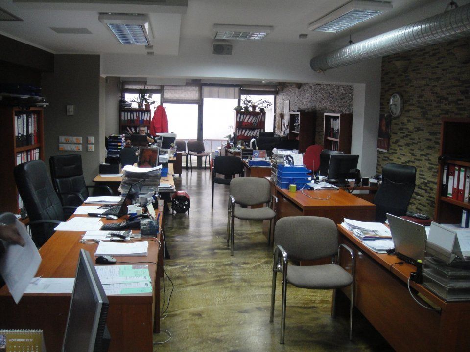 Birouri, salon infrumusetare, cabinet medical, centru wellness-Unirii cu Traian — fotografia 4