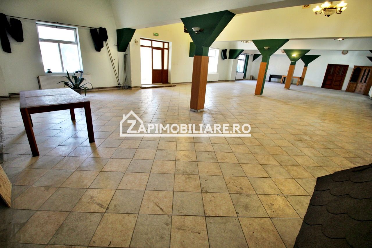 Spatiu Comercial zona Gh.Doja,200 mp utili,2 parcari private