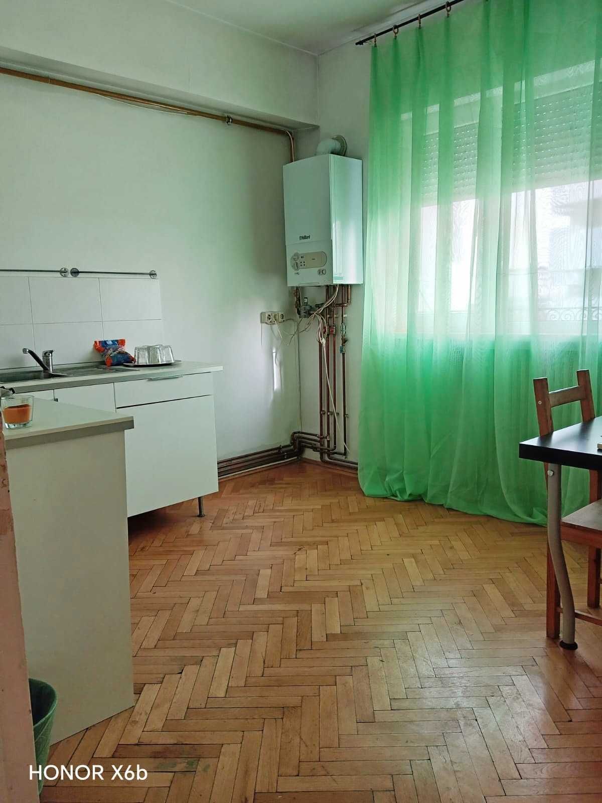De închiriat apartament Universitate — fotografia 5