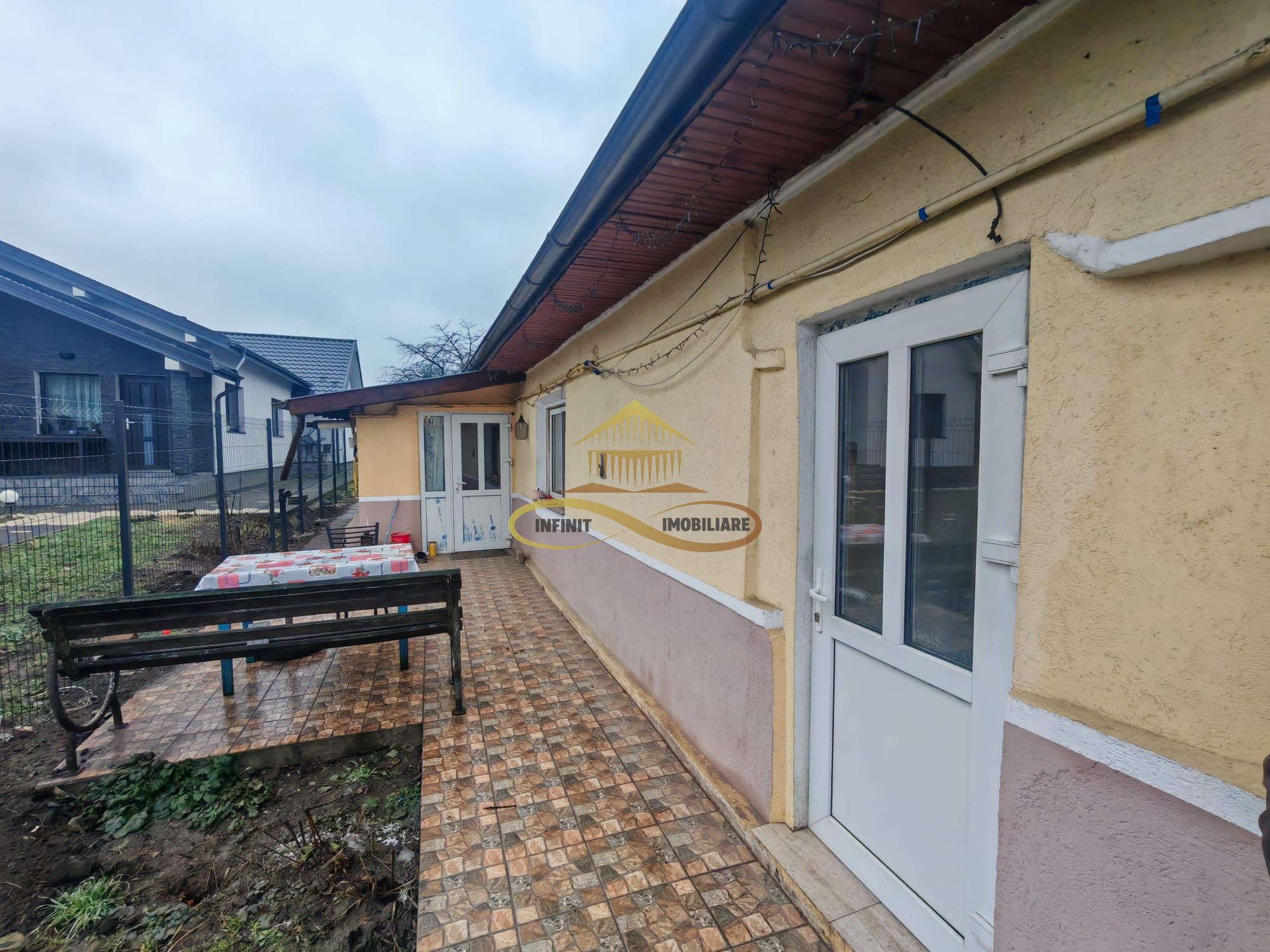 Vand casa batraneasca + Teren –zona REPUBLICII, Bacau, comision 0 — fotografia 4