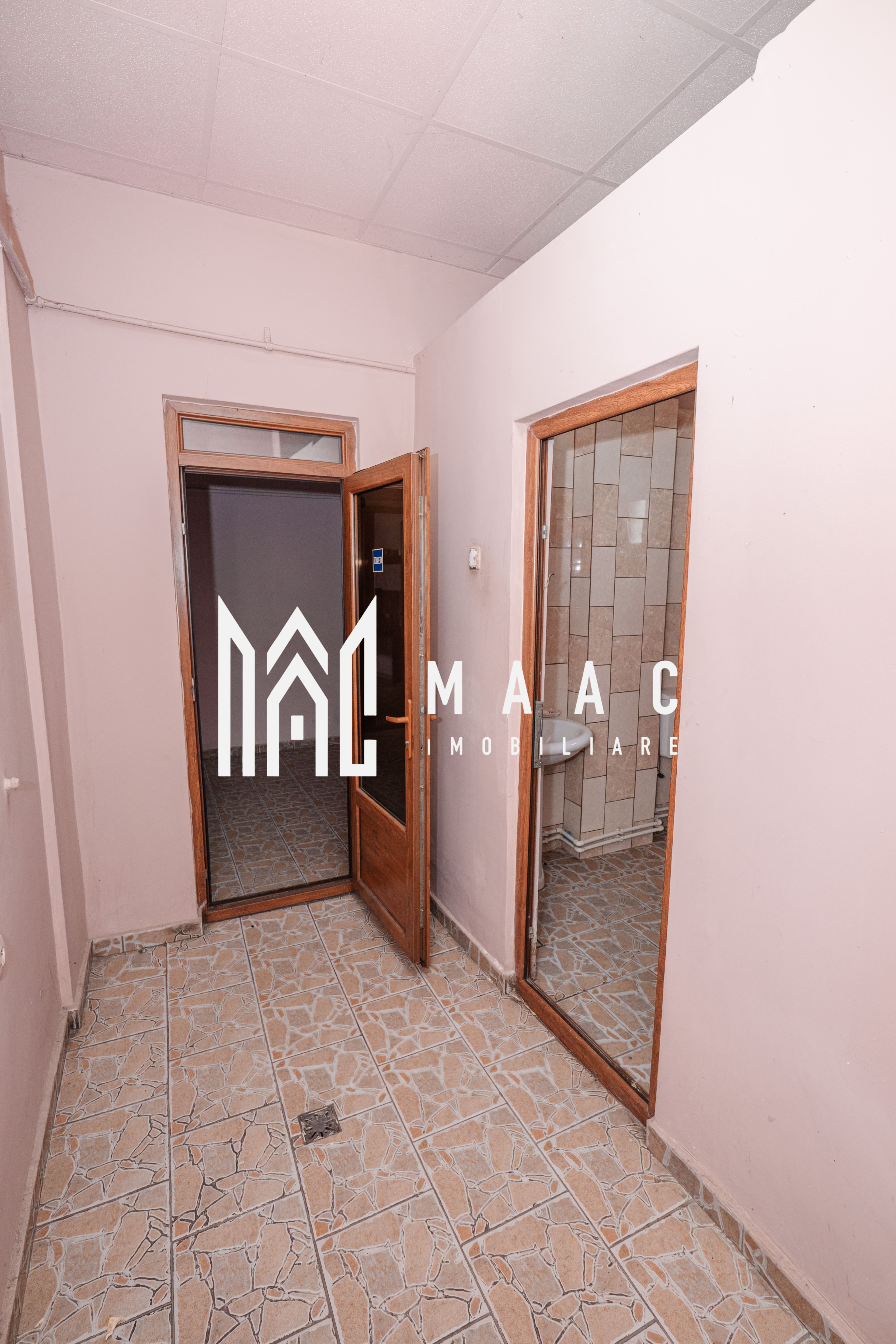 Spatiu comercial 100MP | Dragasani — fotografia 8