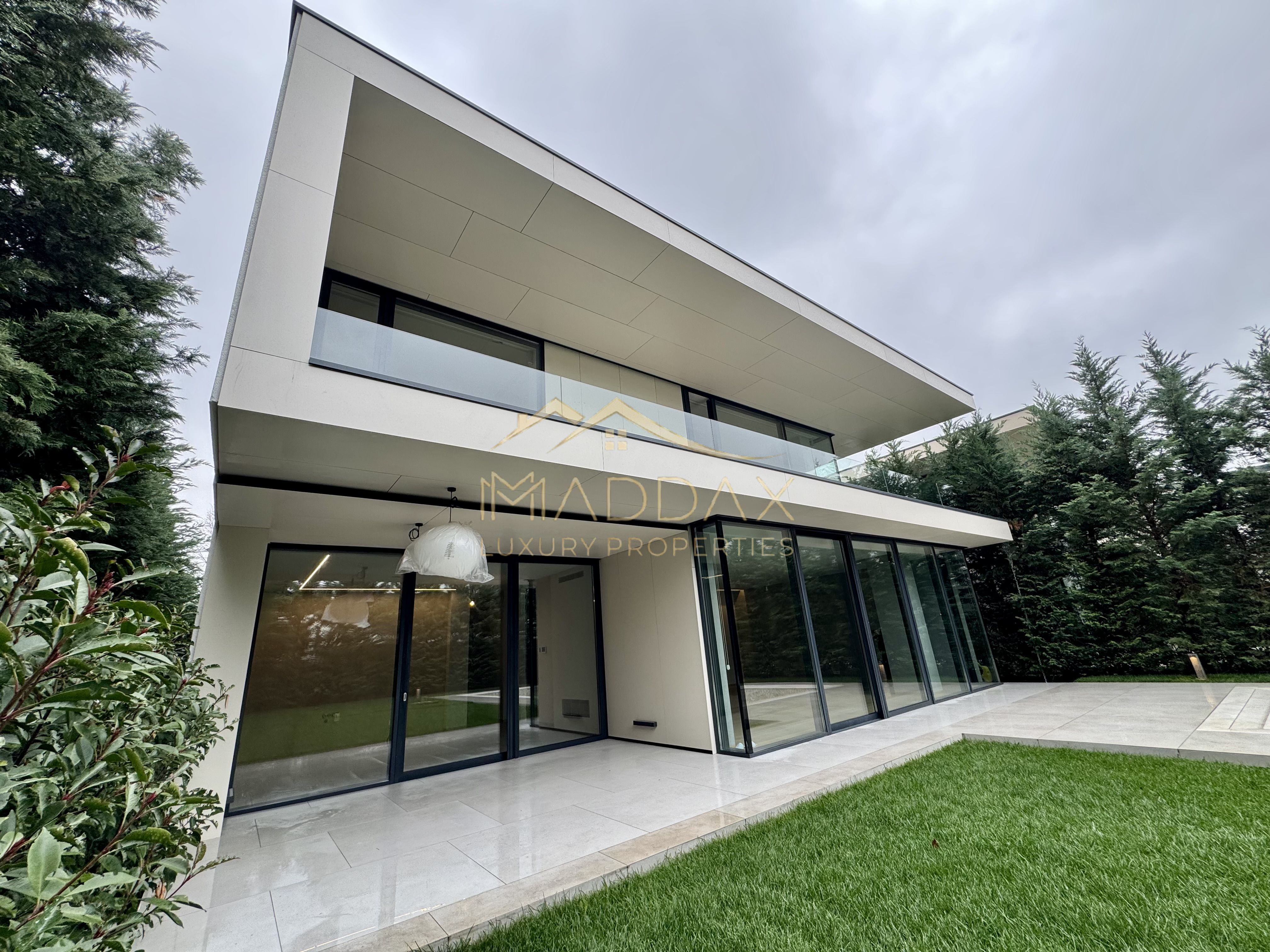 Vila Spectaculoasa *460mpc* / 800mp teren / Piscina Proprie / Pipera
