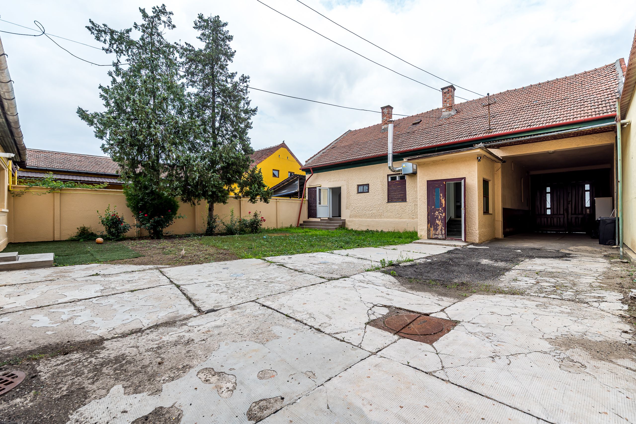 Casa cu potential multiplu cu teren generos pe strada Dunarii — fotografia 6
