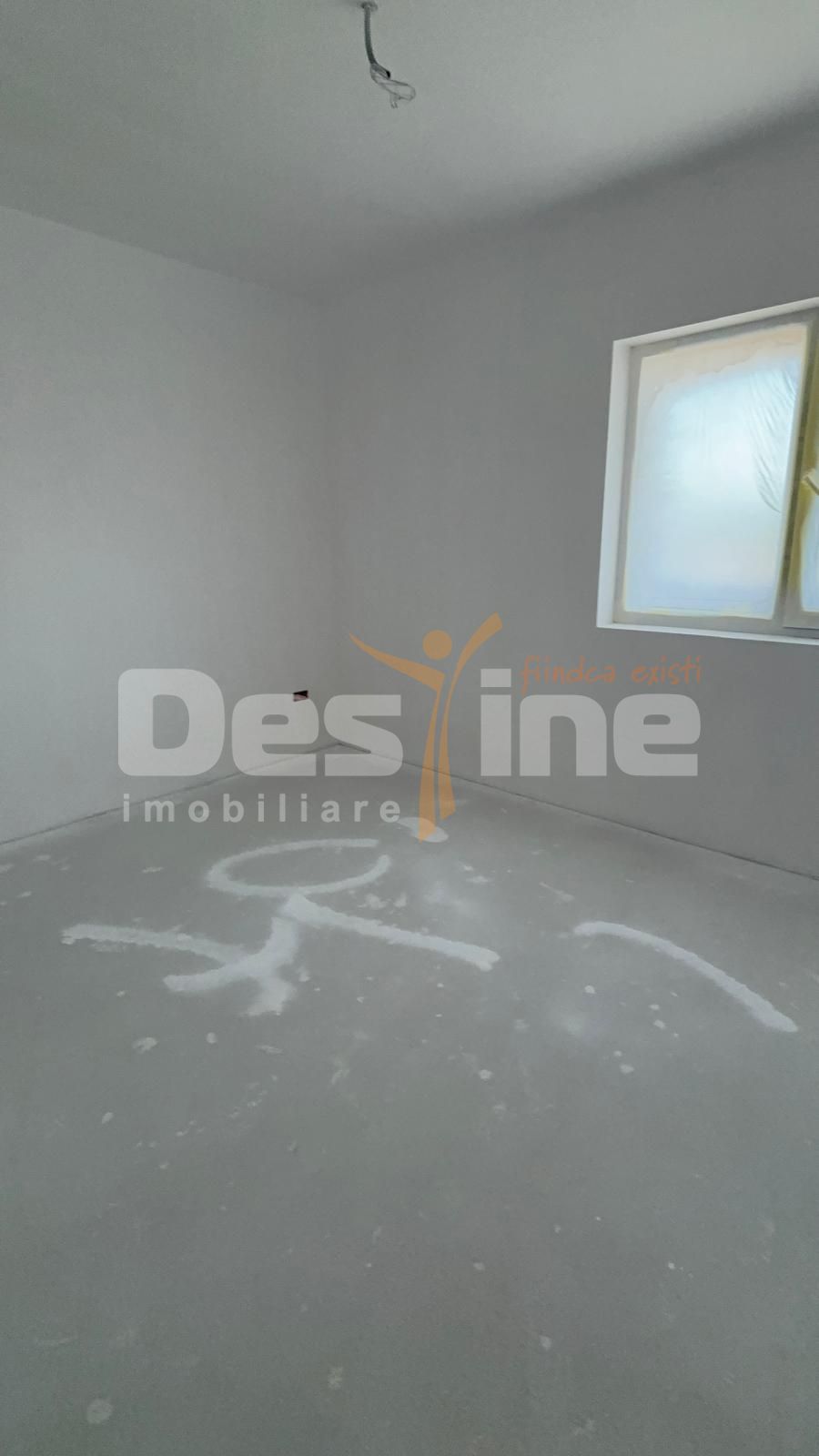 CASA INSIRUITA  4 CAMERE PARTER+ETAJ+POD — fotografia 9