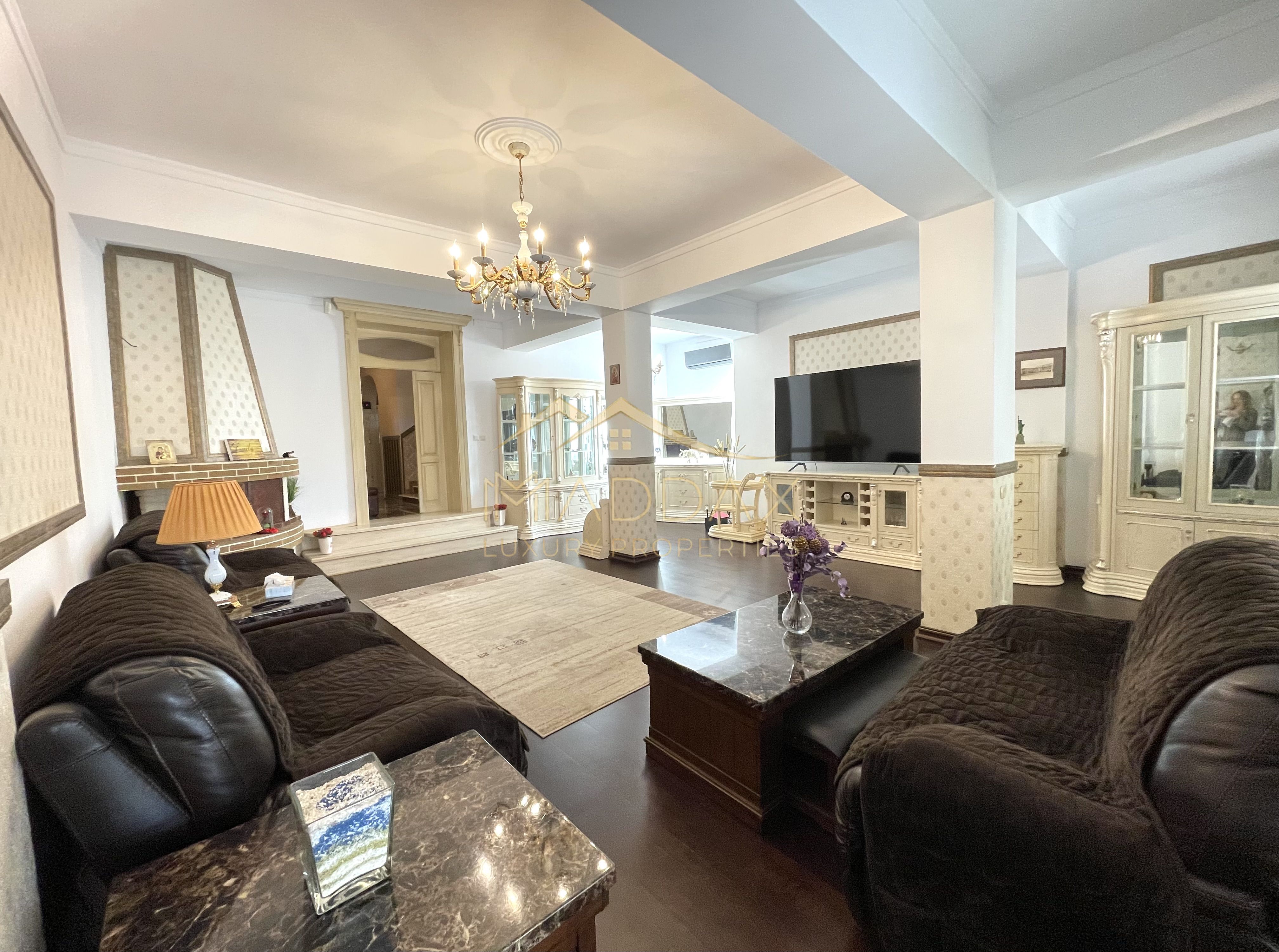 Vila 7 camere**Lake view**Ponton privat**Piscina**Teren 933 MP//Balotesti — fotografia 12