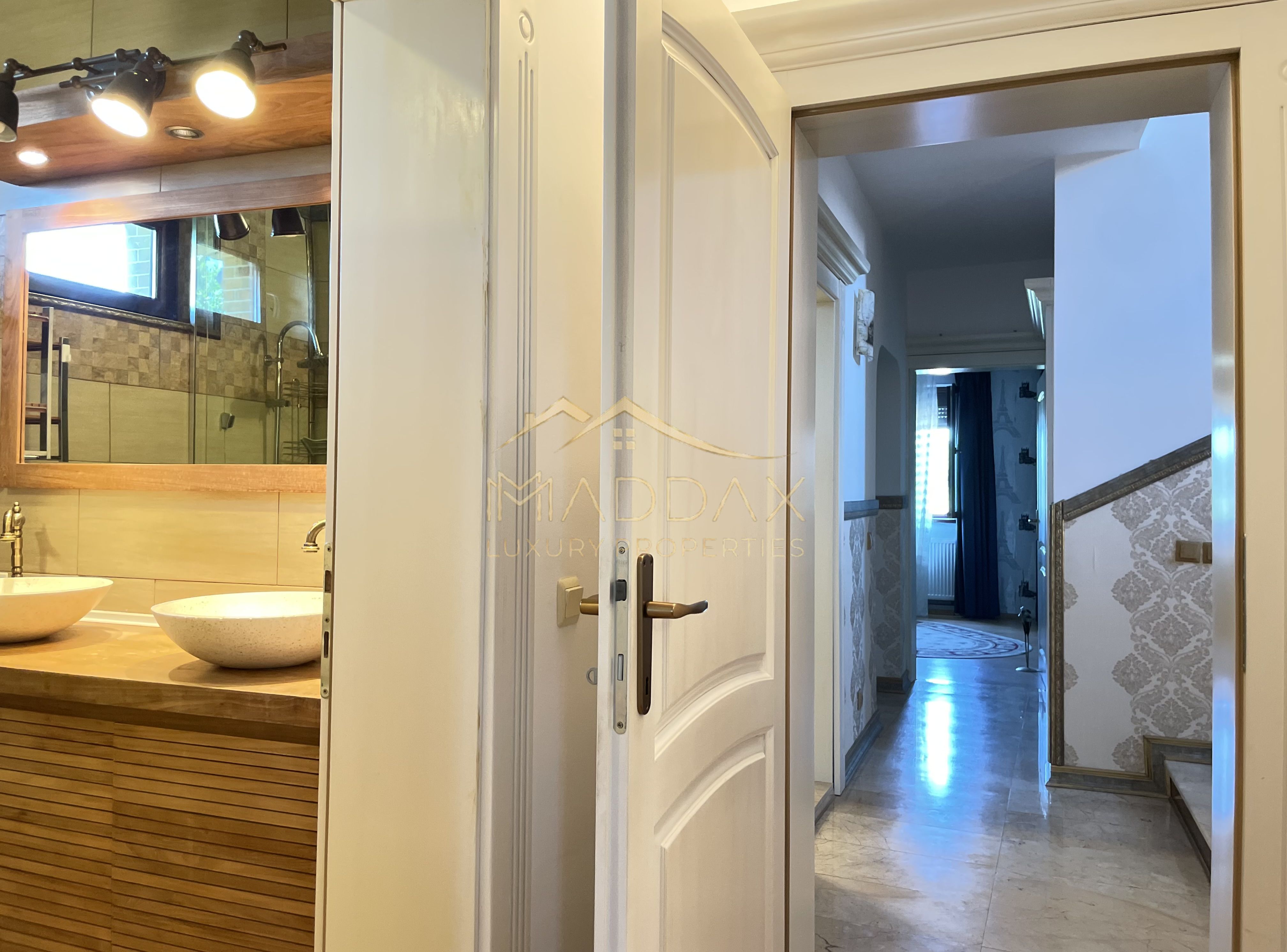 Vila 7 camere**Lake view**Ponton privat**Piscina**Teren 933 MP//Balotesti — fotografia 31