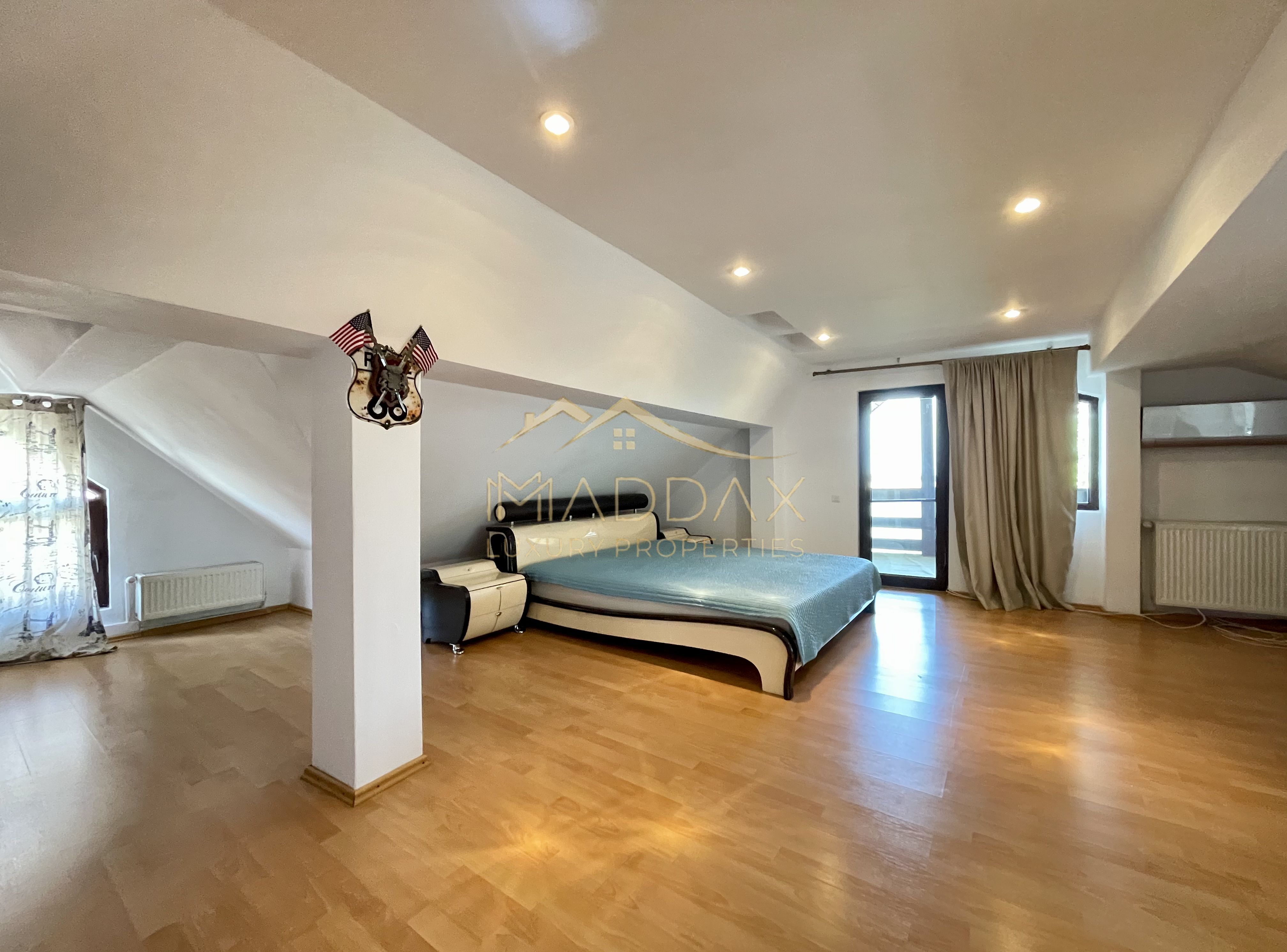 Vila 7 camere**Lake view**Ponton privat**Piscina**Teren 933 MP//Balotesti — fotografia 37