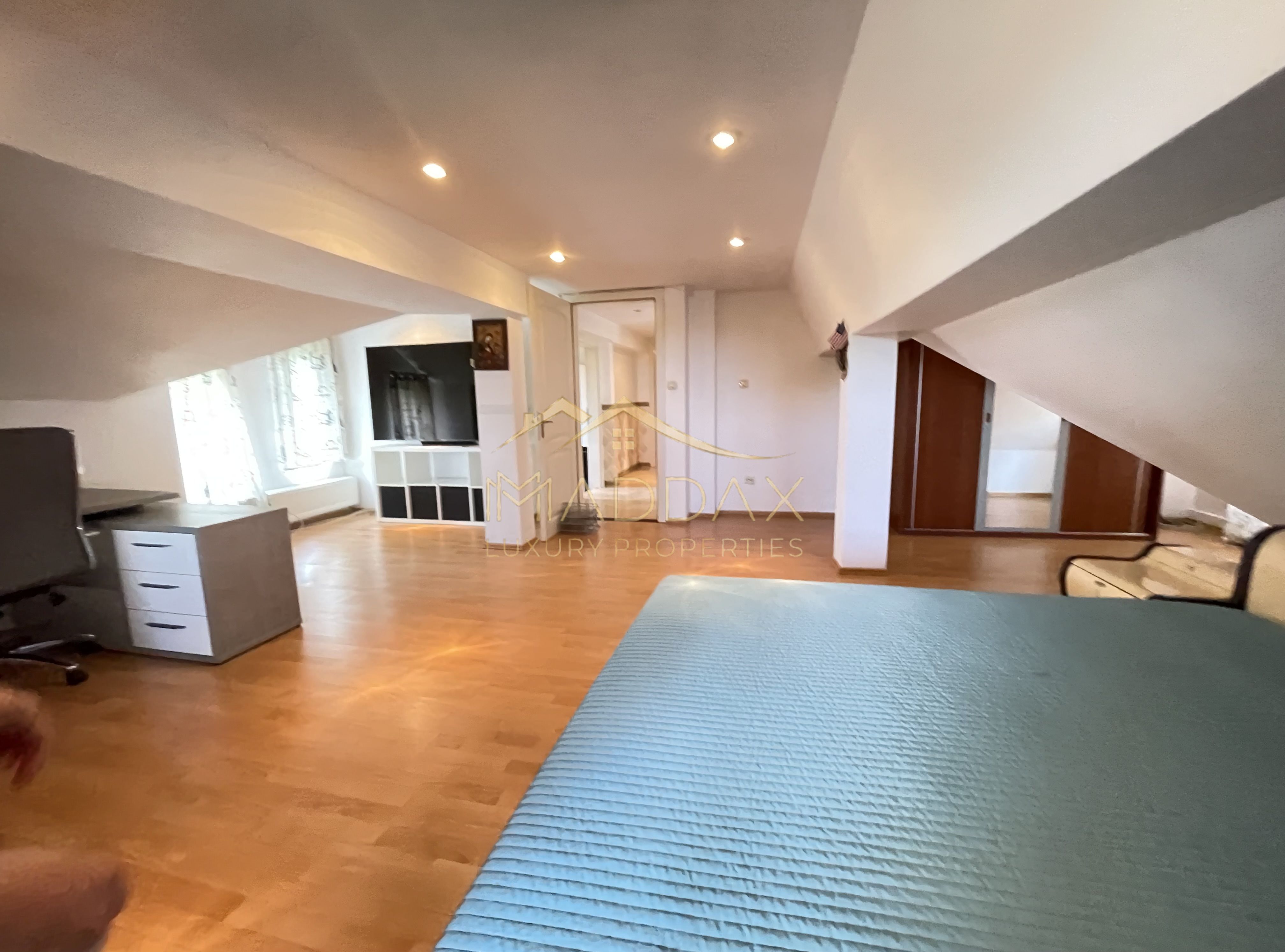 Vila 7 camere**Lake view**Ponton privat**Piscina**Teren 933 MP//Balotesti — fotografia 38