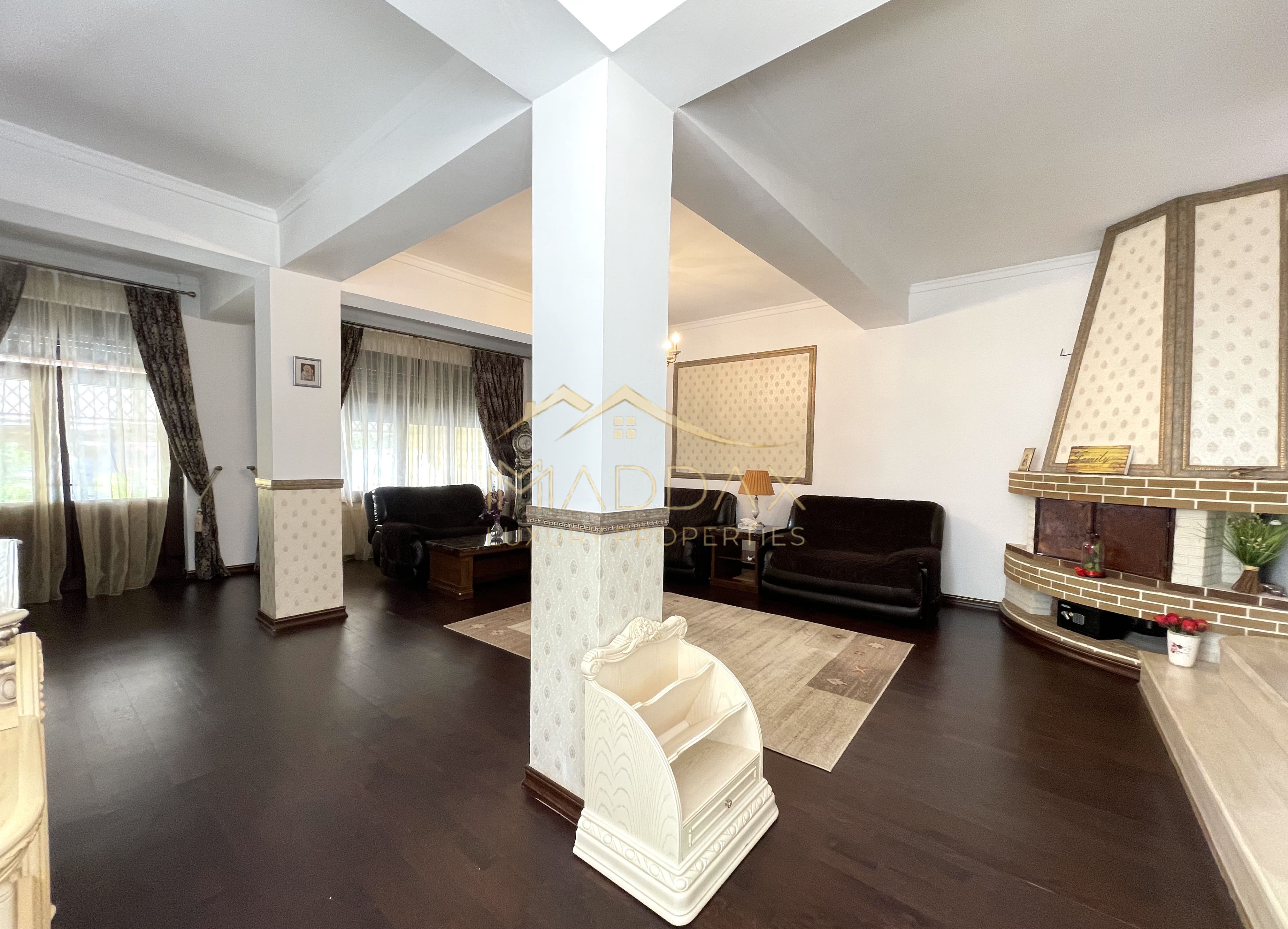 Vila 7 camere**Lake view**Ponton privat**Piscina**Teren 933 MP//Balotesti — fotografia 9