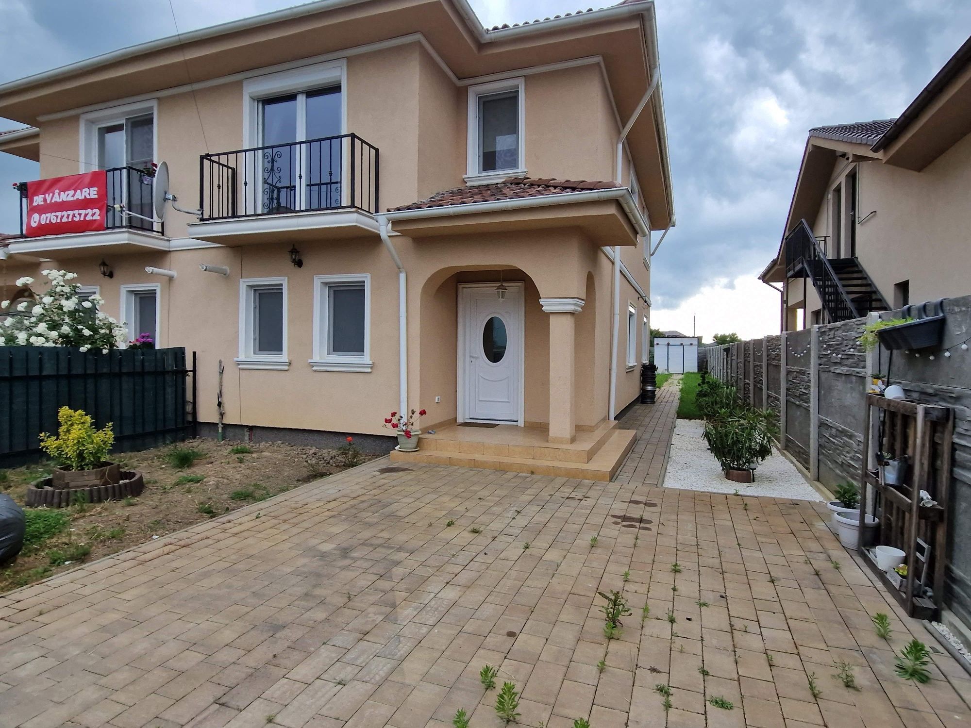 Casă tip duplex cu 4 camere, complet mobilată și climatizată | Moșnița