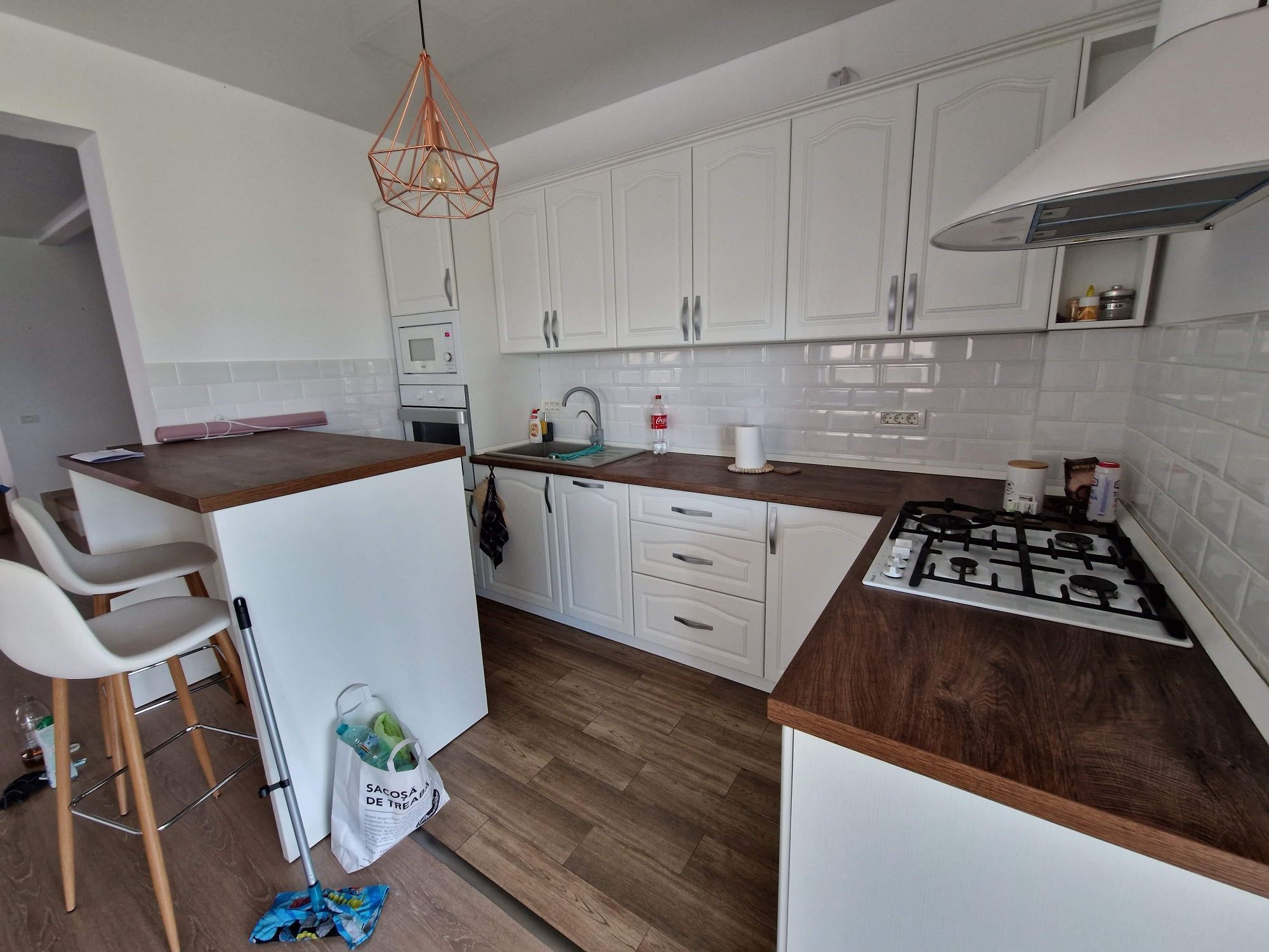 Casă tip duplex cu 4 camere, complet mobilată și climatizată | Moșnița — fotografia 4
