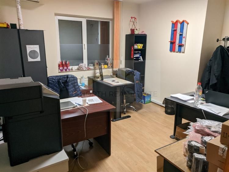 Clădiri de birouri de închiriat Sector 4 – 1.100 mp, vizibilitate stradală — fotografia 6
