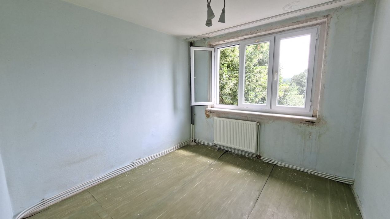 Apartament 4 camere Nord ,Etaj 3 la Poarta Scolii nr 14 — fotografia 3
