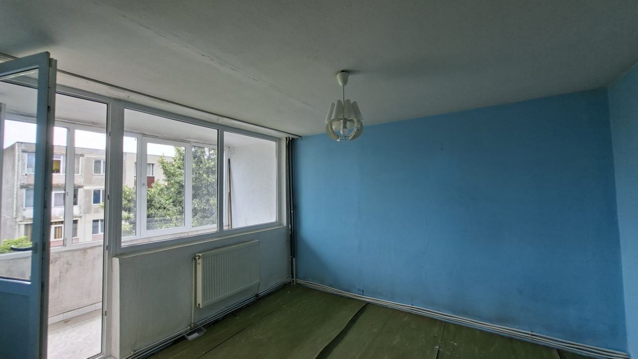 Apartament 4 camere Nord ,Etaj 3 la Poarta Scolii nr 14 — fotografia 9