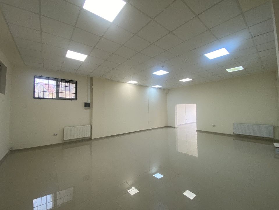 Spatiu comercial 2 camere de inchiriat 132 mp in zona Turnisor Sibiu — fotografia 4