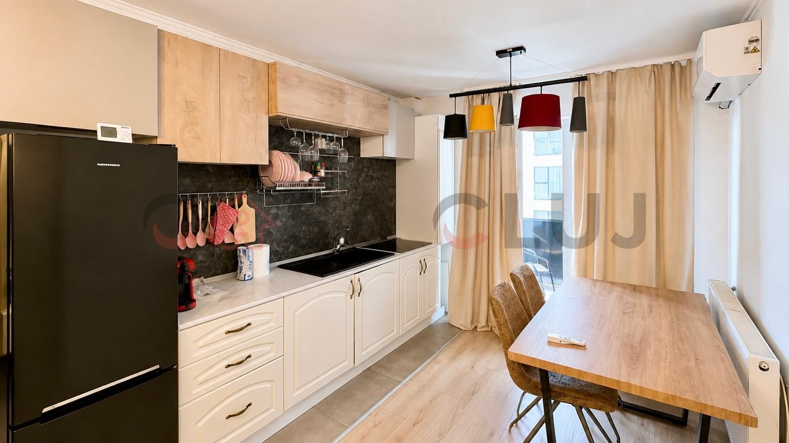 2 camere, la cheie, bloc nou, Dâmbul Rotund — fotografia 3