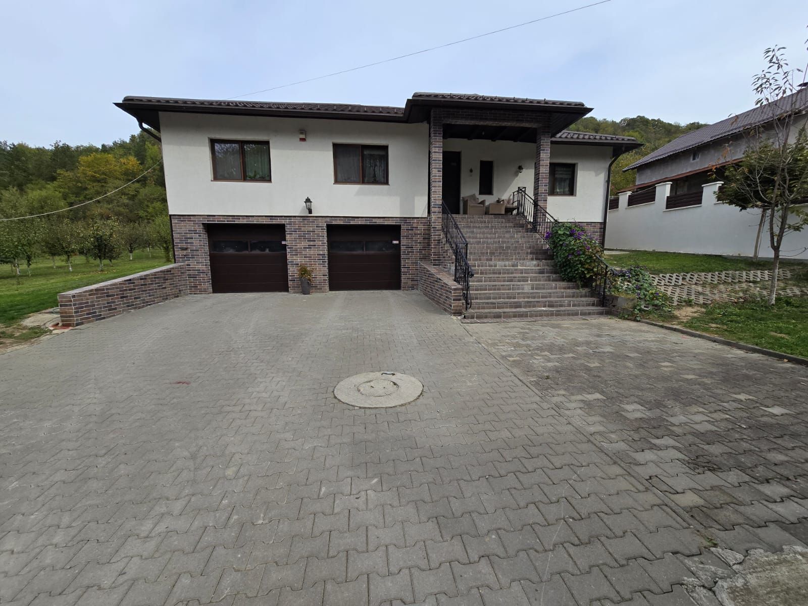 Casa 6 camere,300 mp,2500mp teren, Valea Iubirii,0% comision