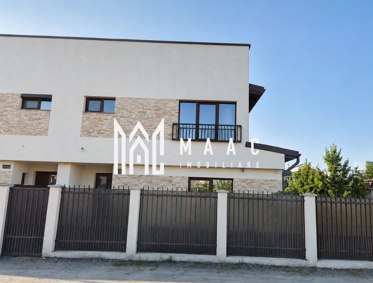 Casă duplex 4 camere | Șelimbăr | 121 mp, curte 220 mp, terasă