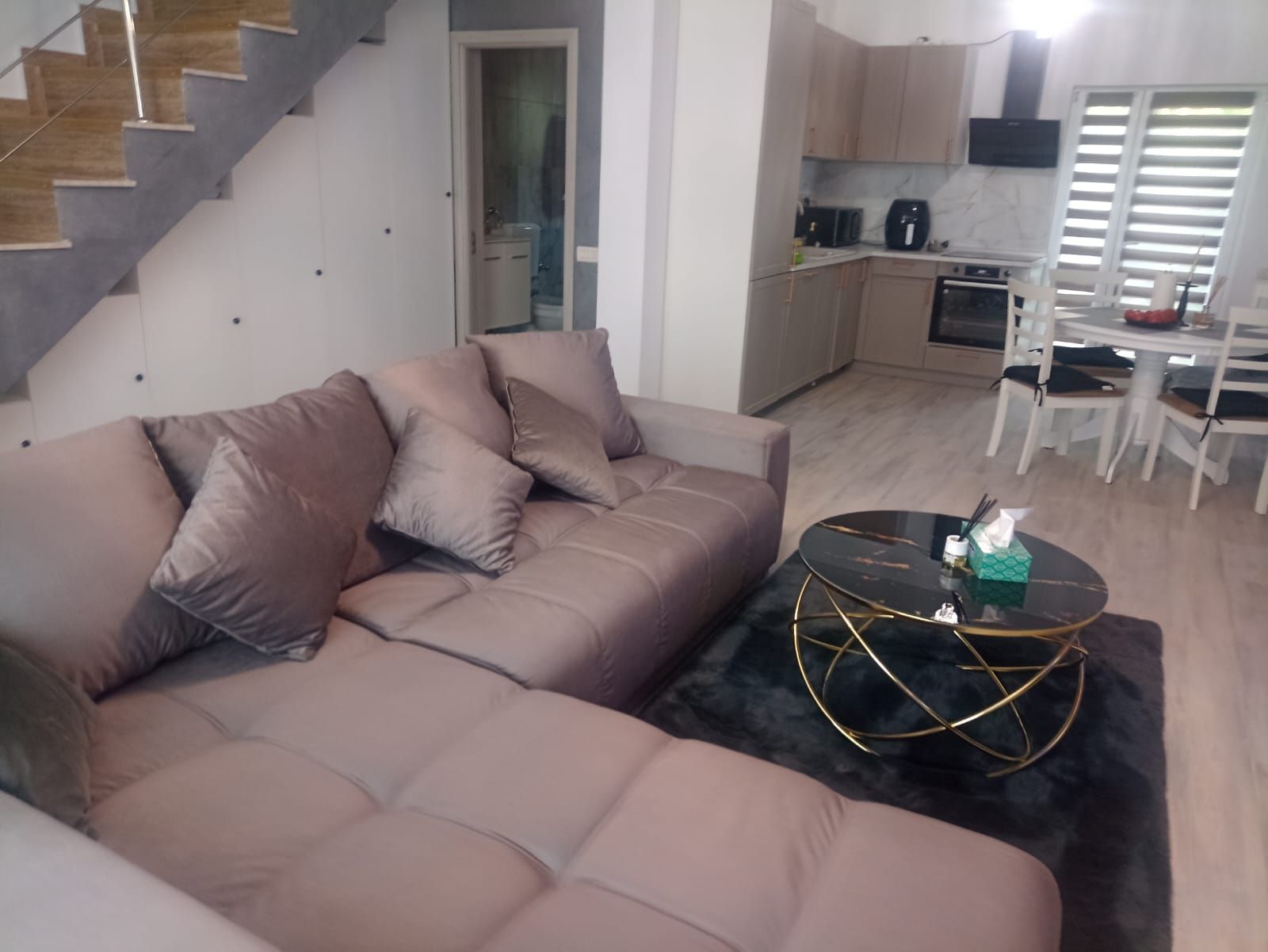 Ag. Eu. vinde Casa P+1  3 camere  in Mamaia Nord - Hanul cu Peste — fotografia 4