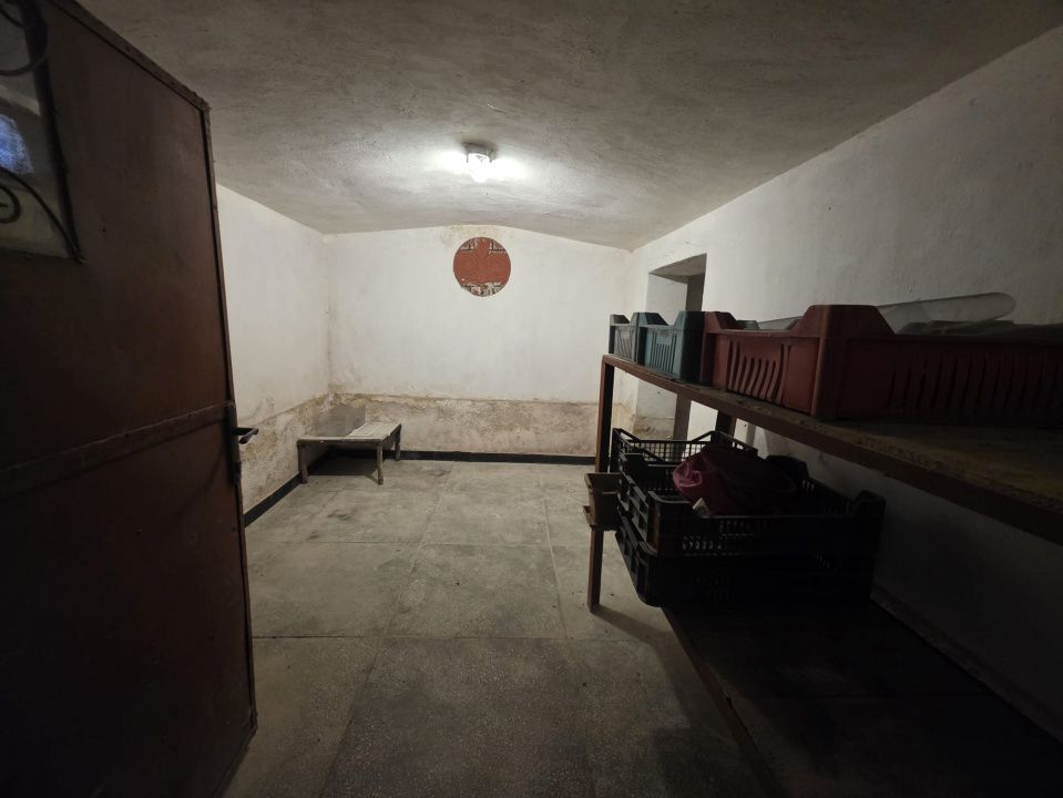 De Vânzare Căsuță cu 7 ari teren Bercu Roșu — fotografia 10