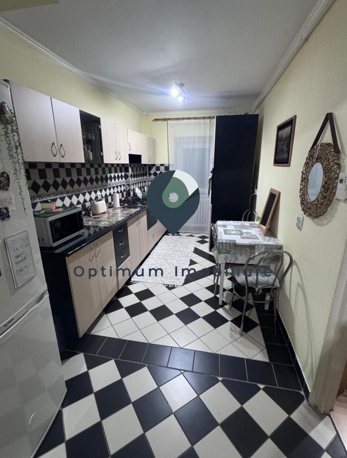 Apartament cu 3 camere, 2 bai in Manastur, zona Ion Mester !