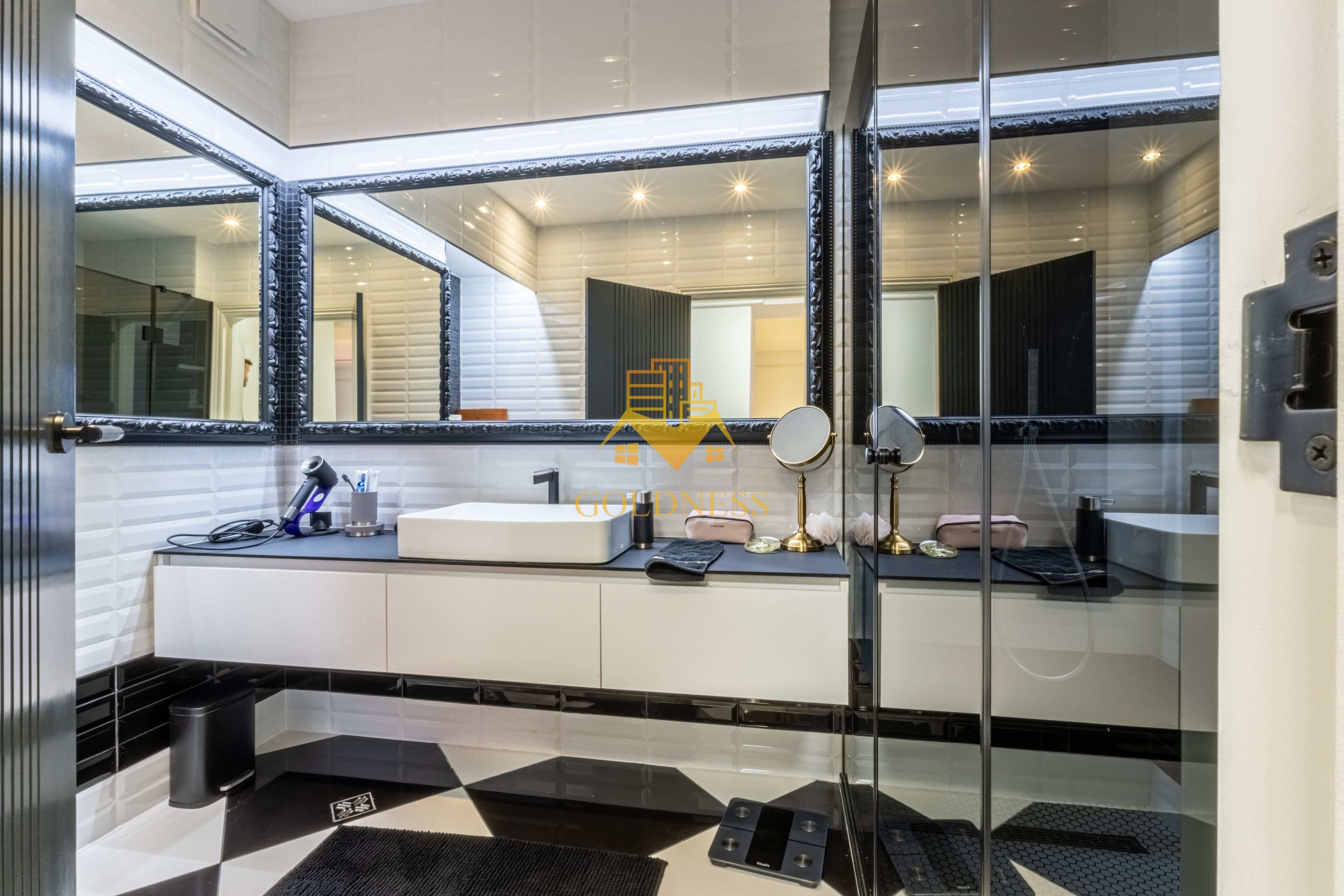 2 camere, modern, bloc nou, parcare, central, Bosch, Ntt Data, Meron — fotografia 8