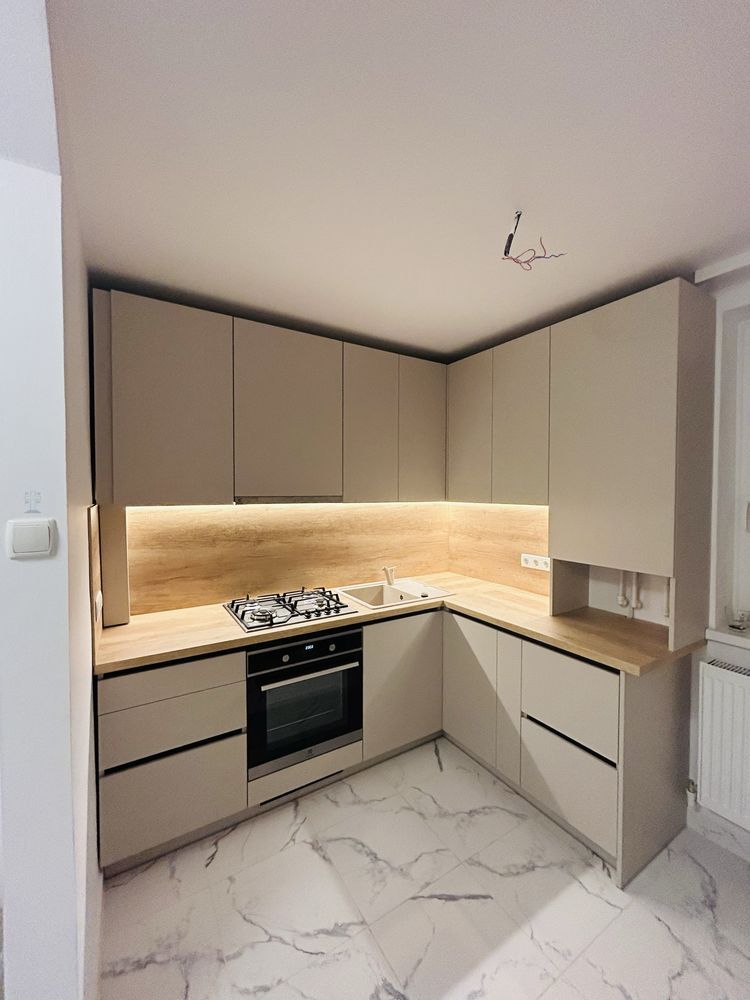 BRASADAS vinde  ap  2 came RENOVAT, mobilat Micro 14.
