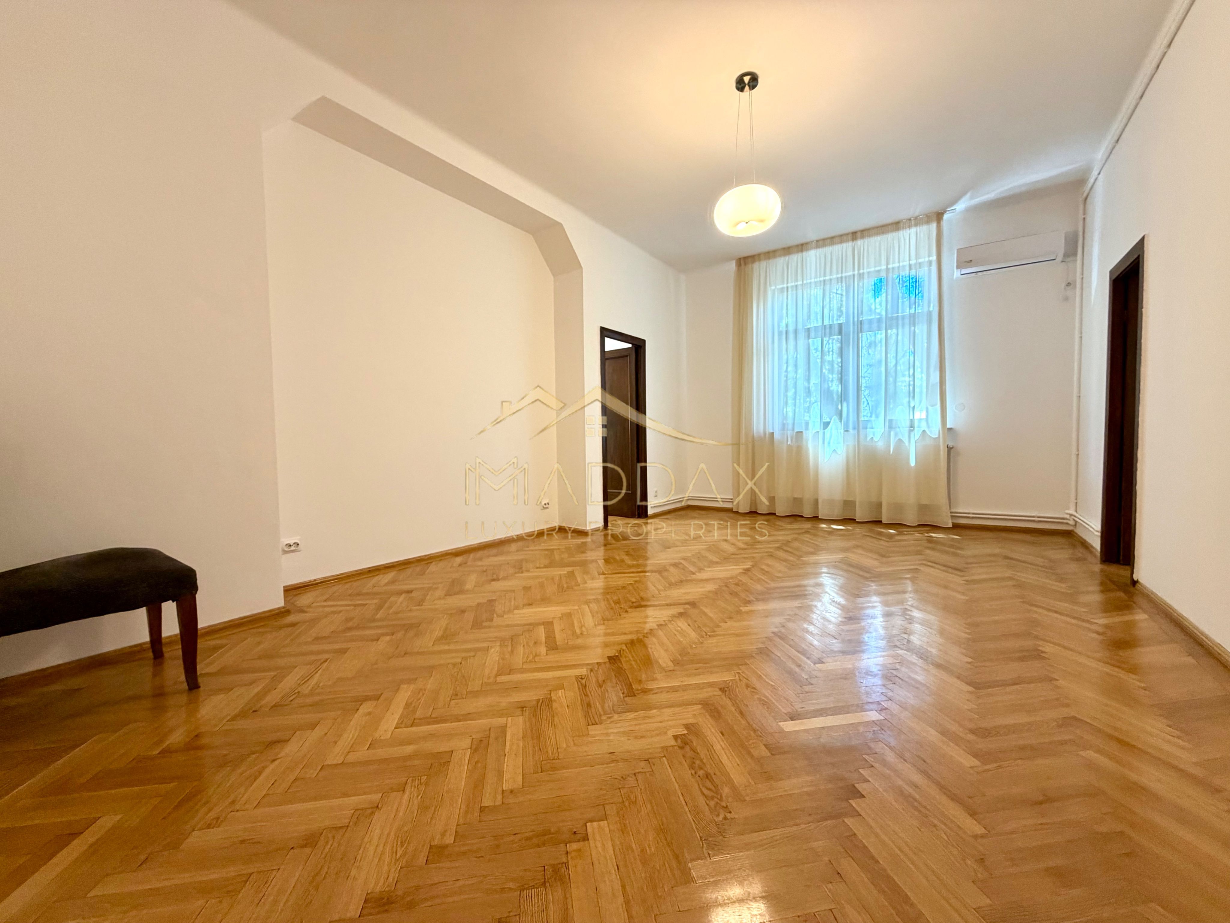 Birou cu 5 camere Unic *160mp* // Zona Eminescu- Polona — fotografia 12
