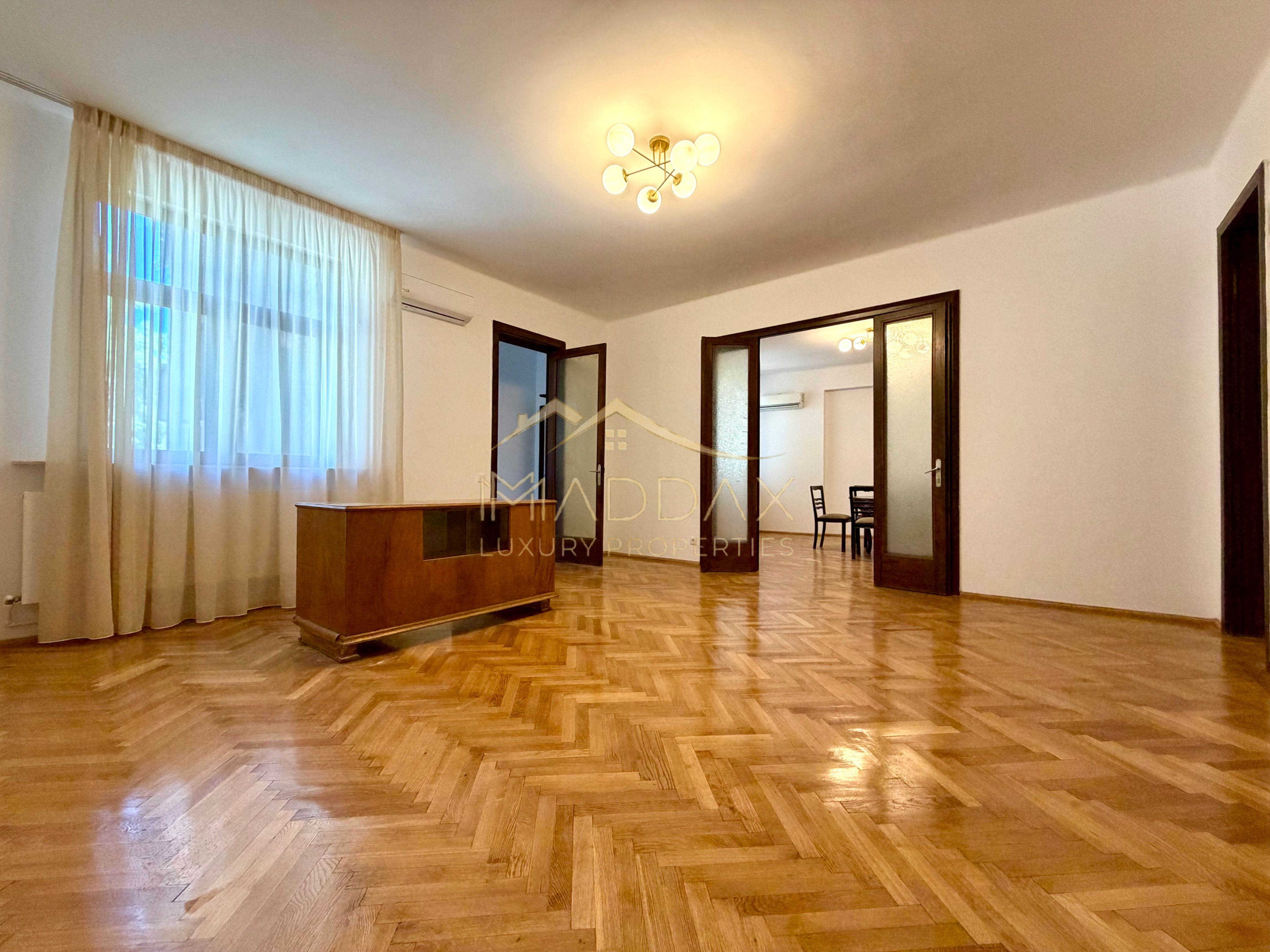 Birou cu 5 camere Unic *160mp* // Zona Eminescu- Polona — fotografia 5