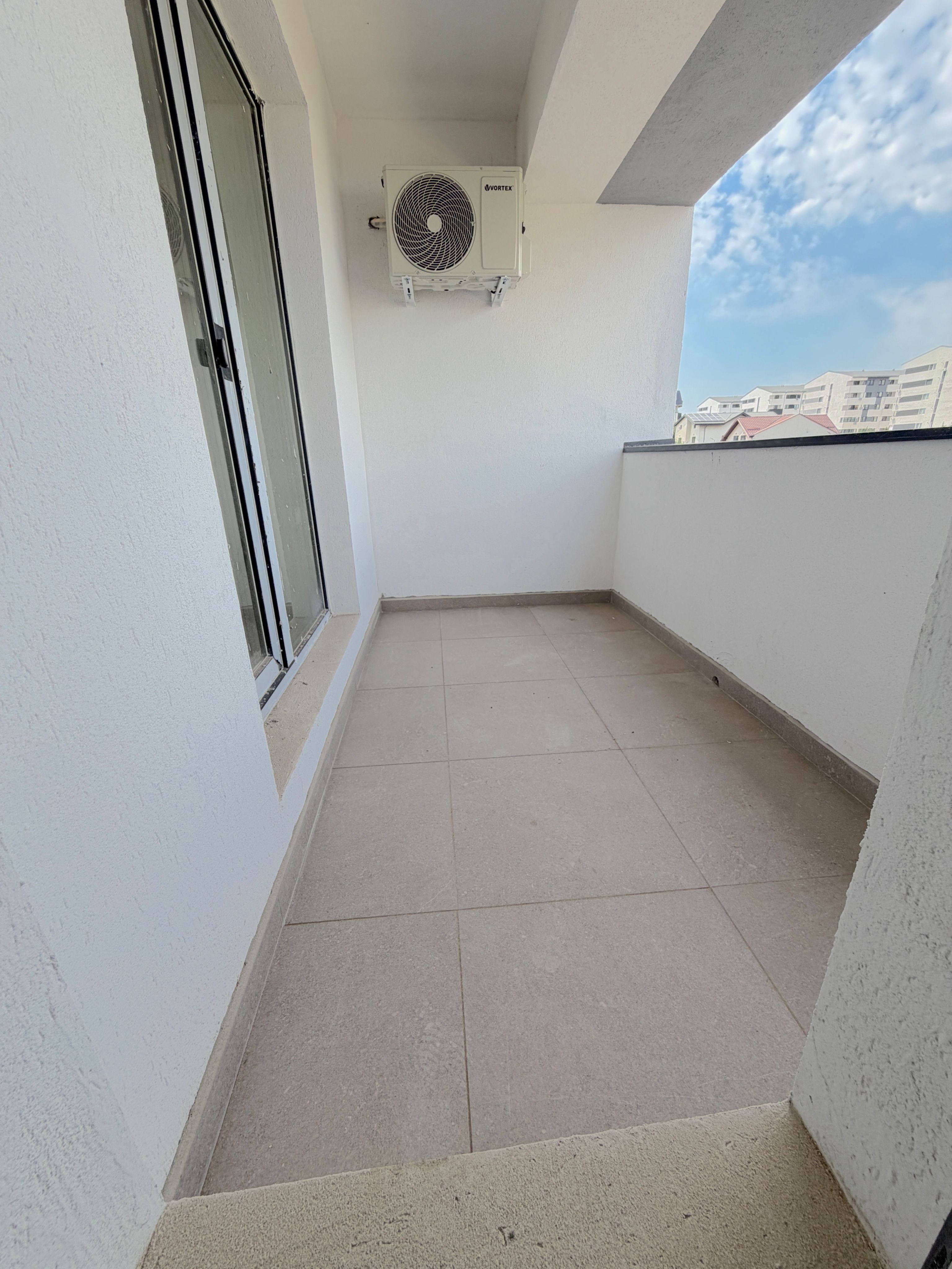 Ap. 2 camere decomandat - finisaje premium / panouri solare — fotografia 8