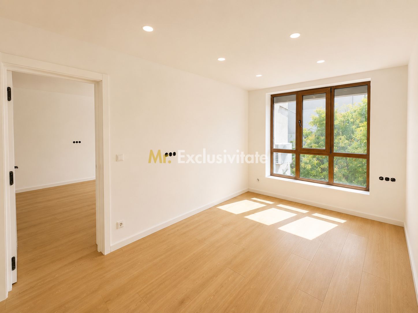 # Apartament renovat integral, Satu Mare zonă centrală, etaj 3/4 — fotografia 4